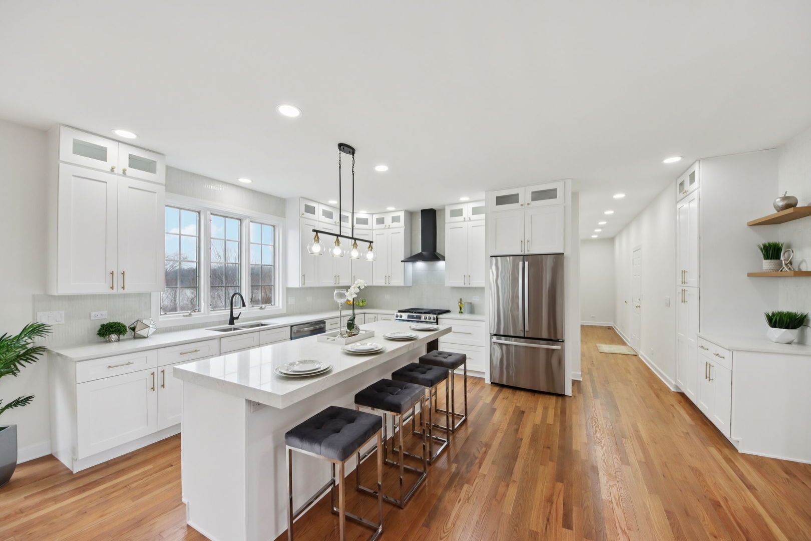 1022 Oakland Drive, Barrington, IL 60010