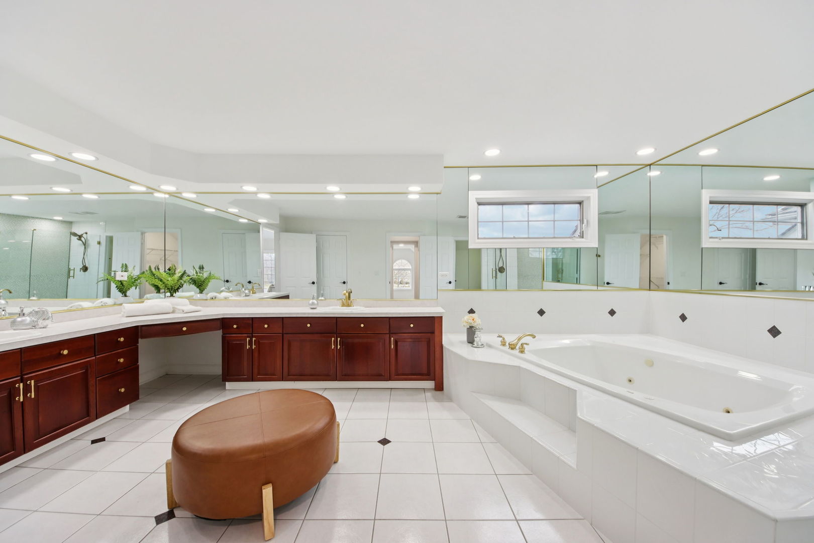 1022 Oakland Drive, Barrington, IL 60010