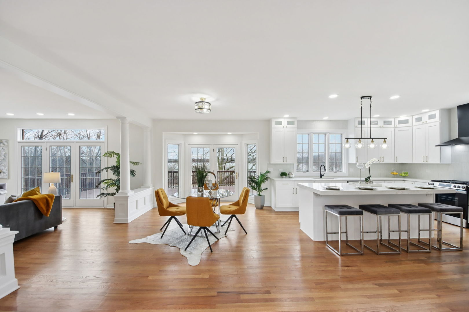 1022 Oakland Drive, Barrington, IL 60010