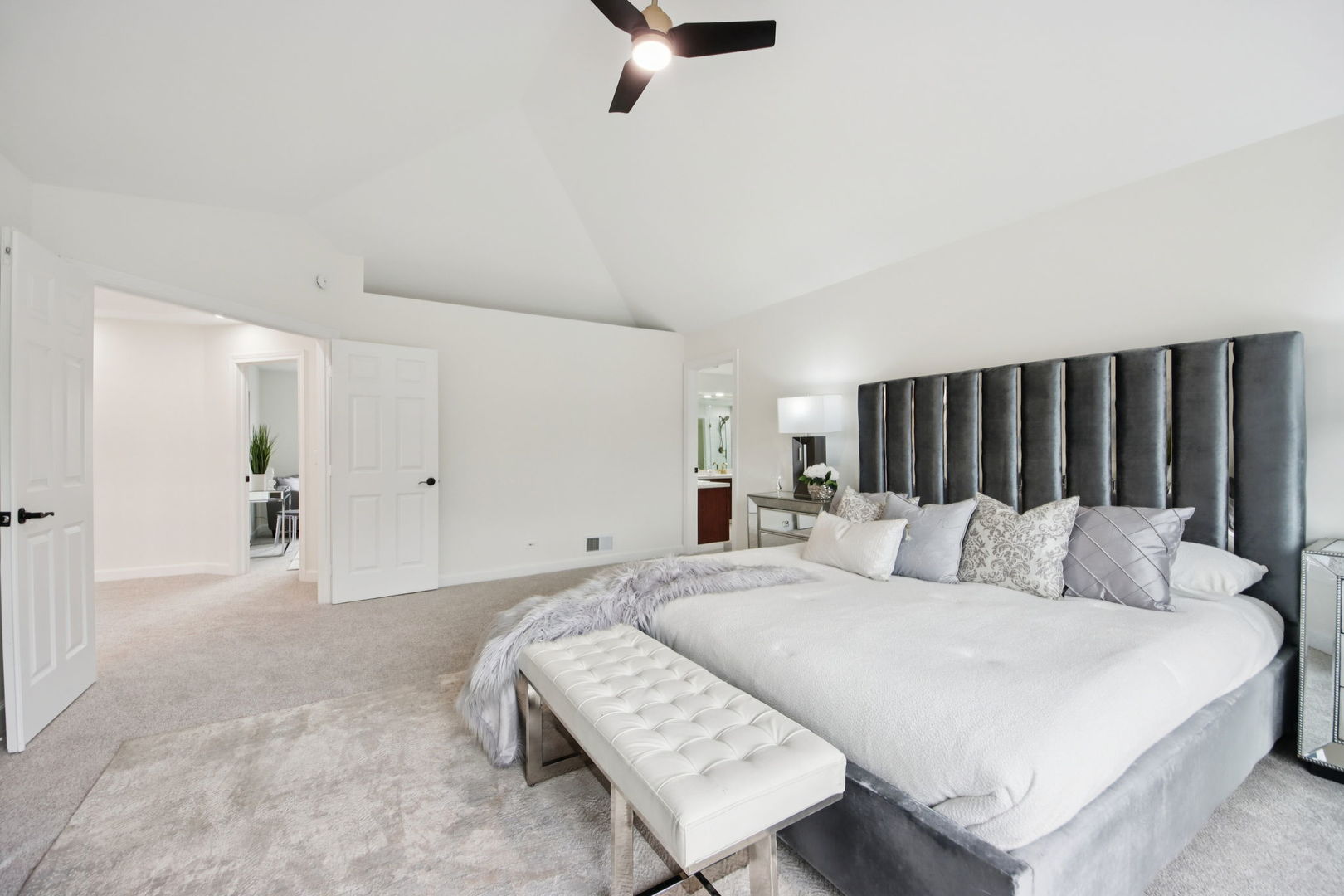 1022 Oakland Drive, Barrington, IL 60010