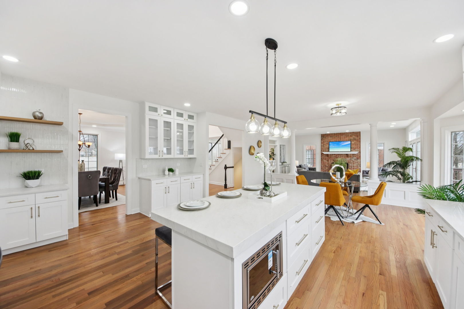 1022 Oakland Drive, Barrington, IL 60010