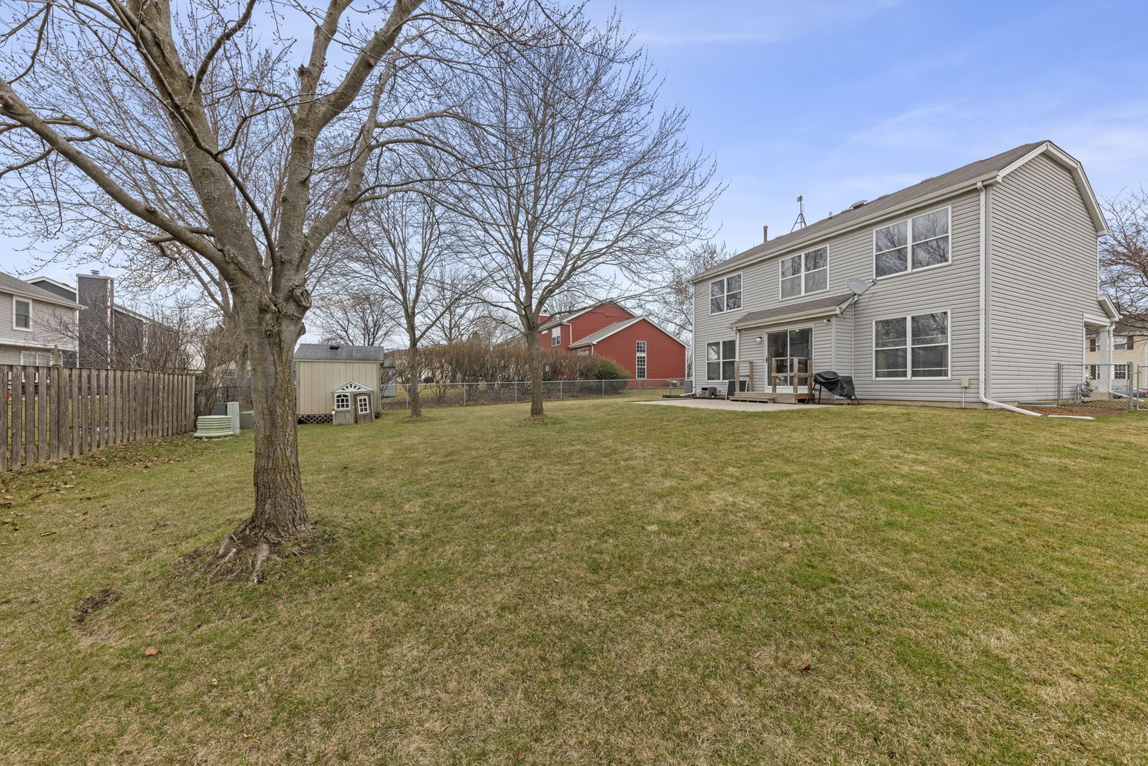 304 E Harvard Circle, South Elgin, IL 60177