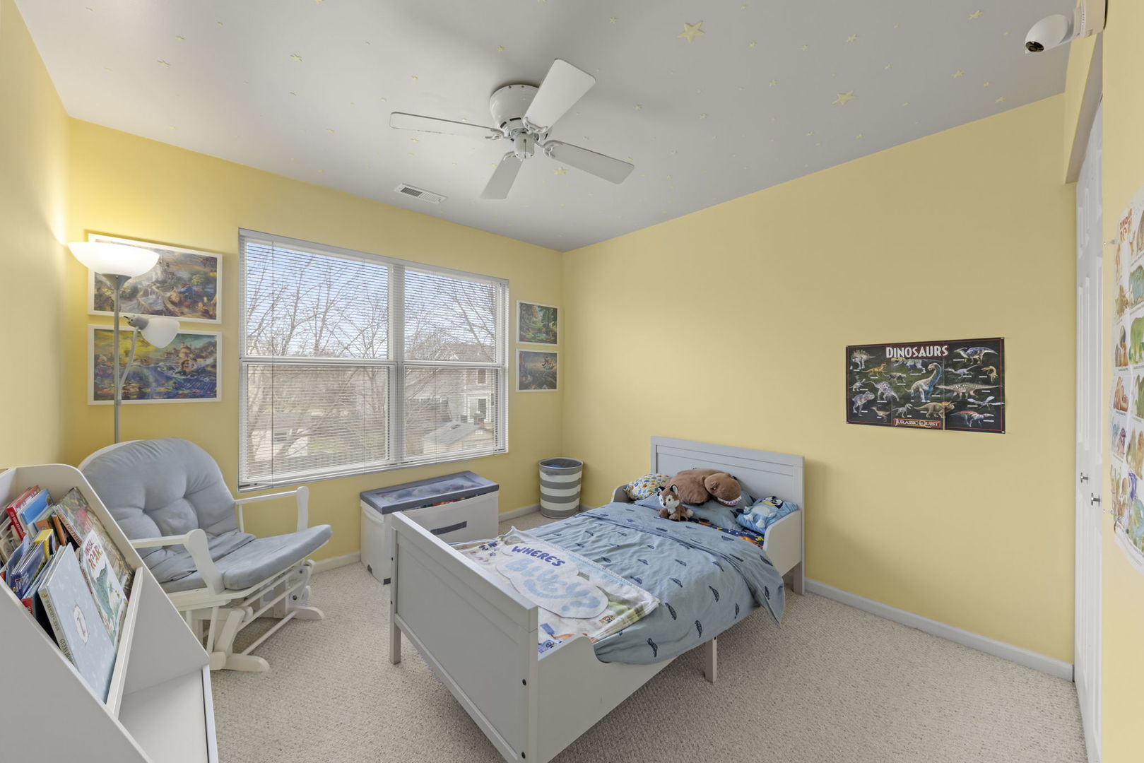 304 E Harvard Circle, South Elgin, IL 60177