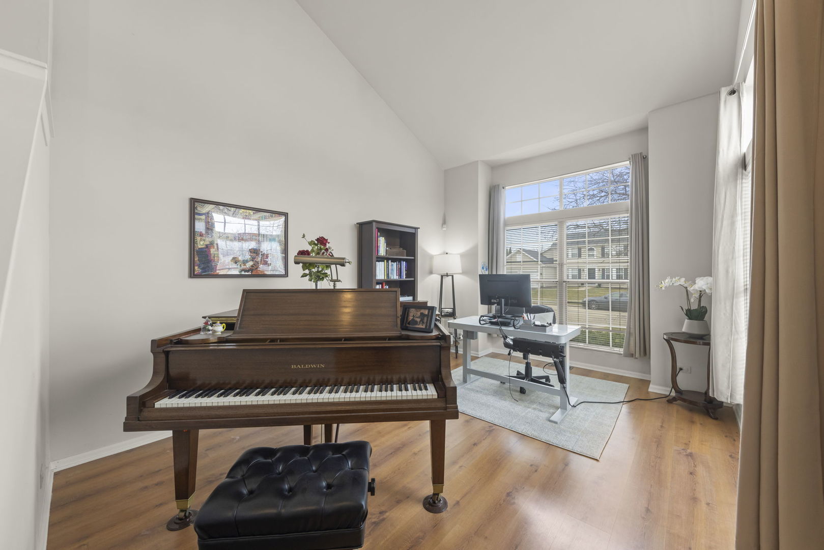 304 E Harvard Circle, South Elgin, IL 60177