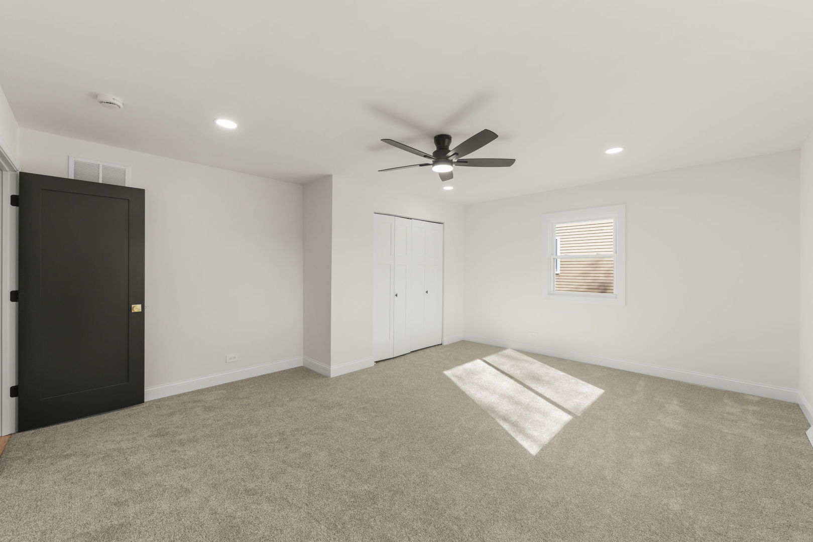 613 Zaininger Avenue, Naperville, IL 60563