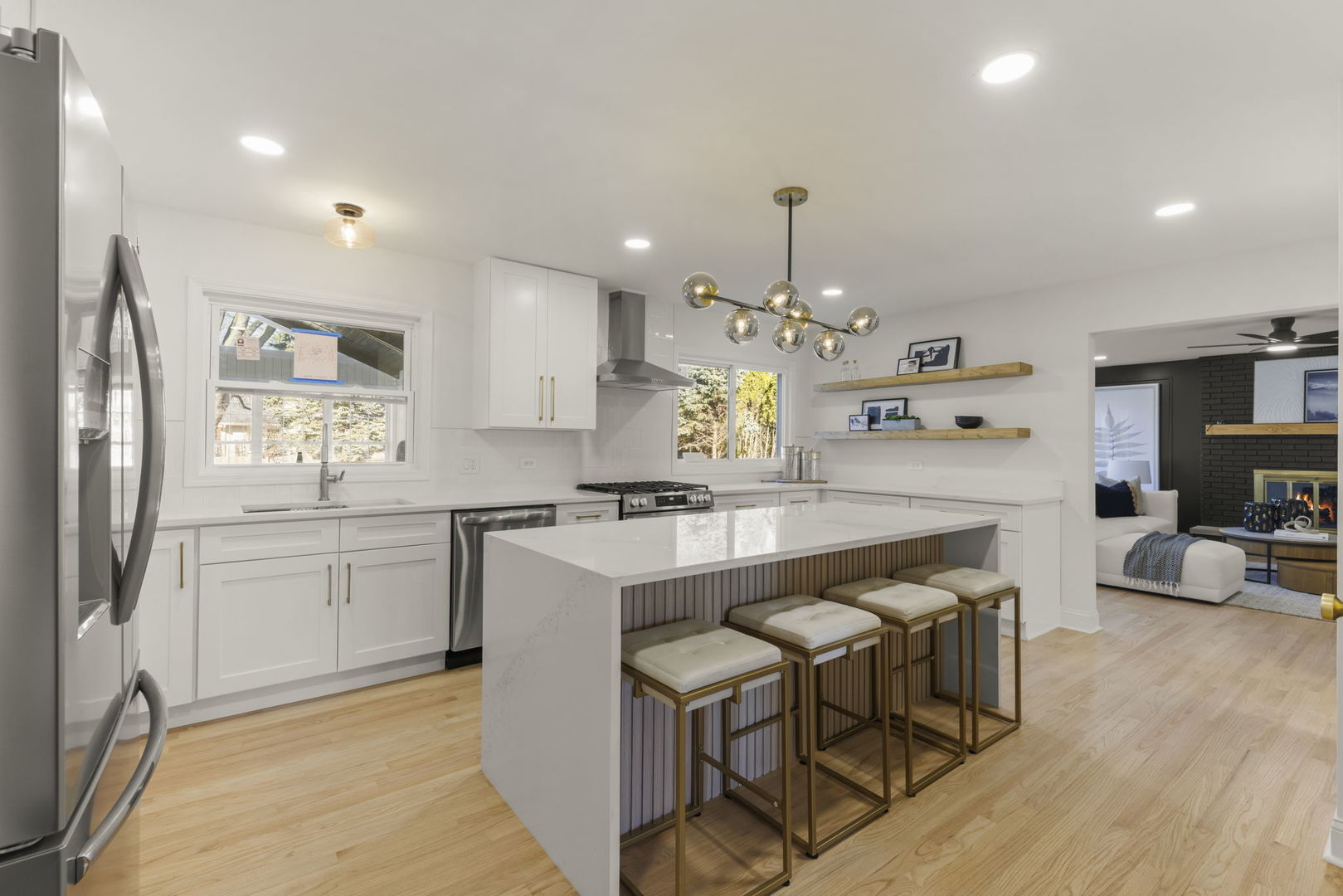 613 Zaininger Avenue, Naperville, IL 60563