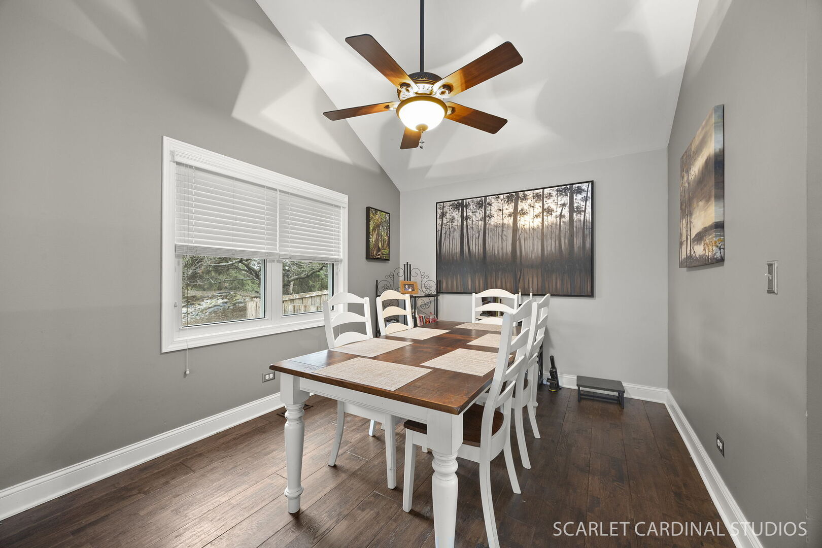 525 Chester Court, Aurora, IL 60504