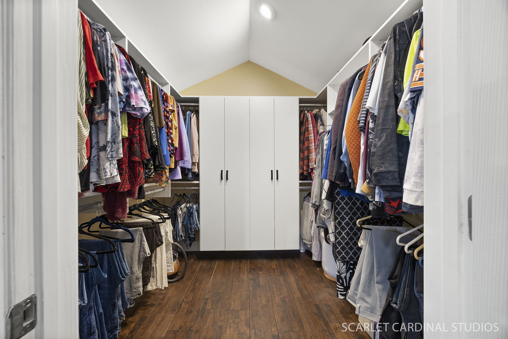 525 Chester Court, Aurora, IL 60504