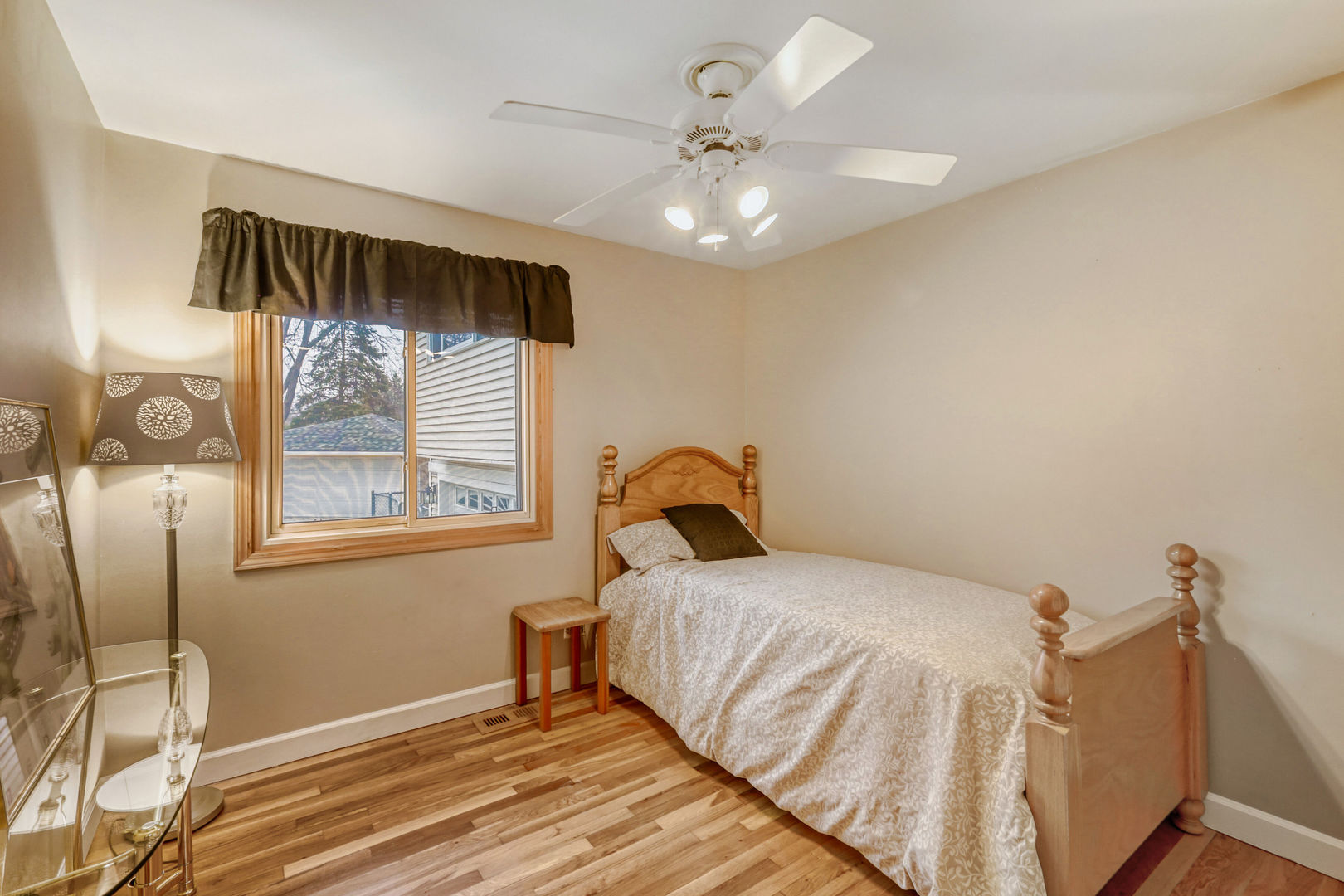 1413 Weyers Court, Schaumburg, IL 60193