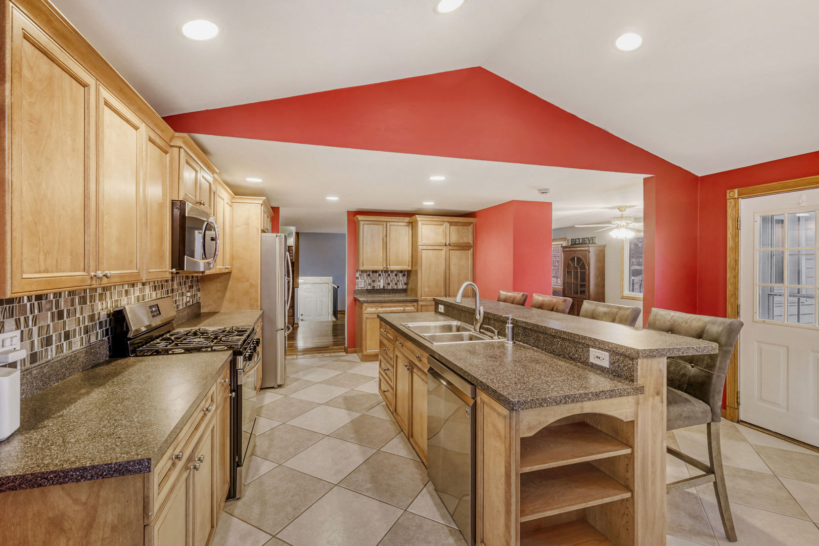 1413 Weyers Court, Schaumburg, IL 60193