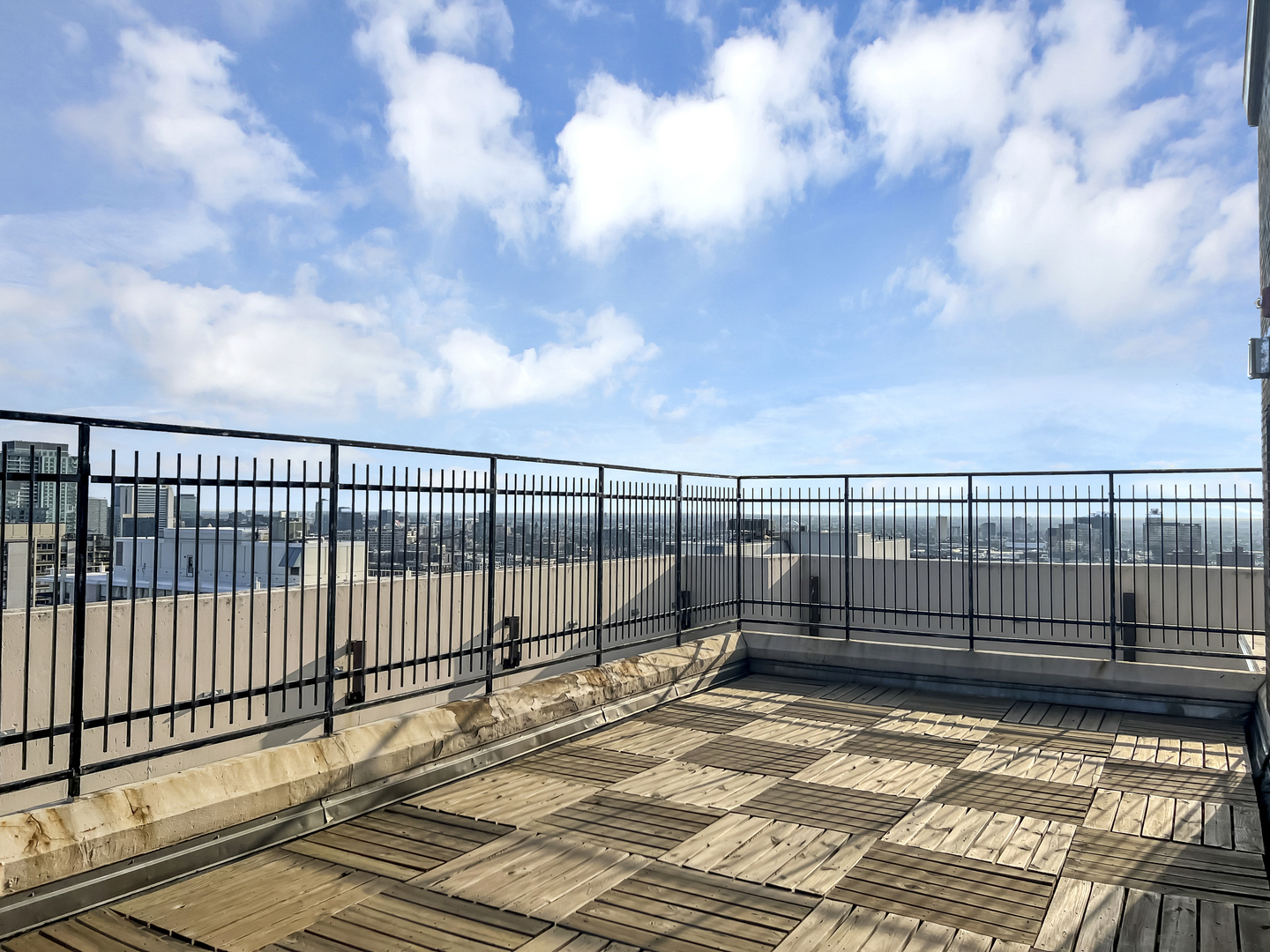 70 W Burton Place #301F, Chicago, IL 60610