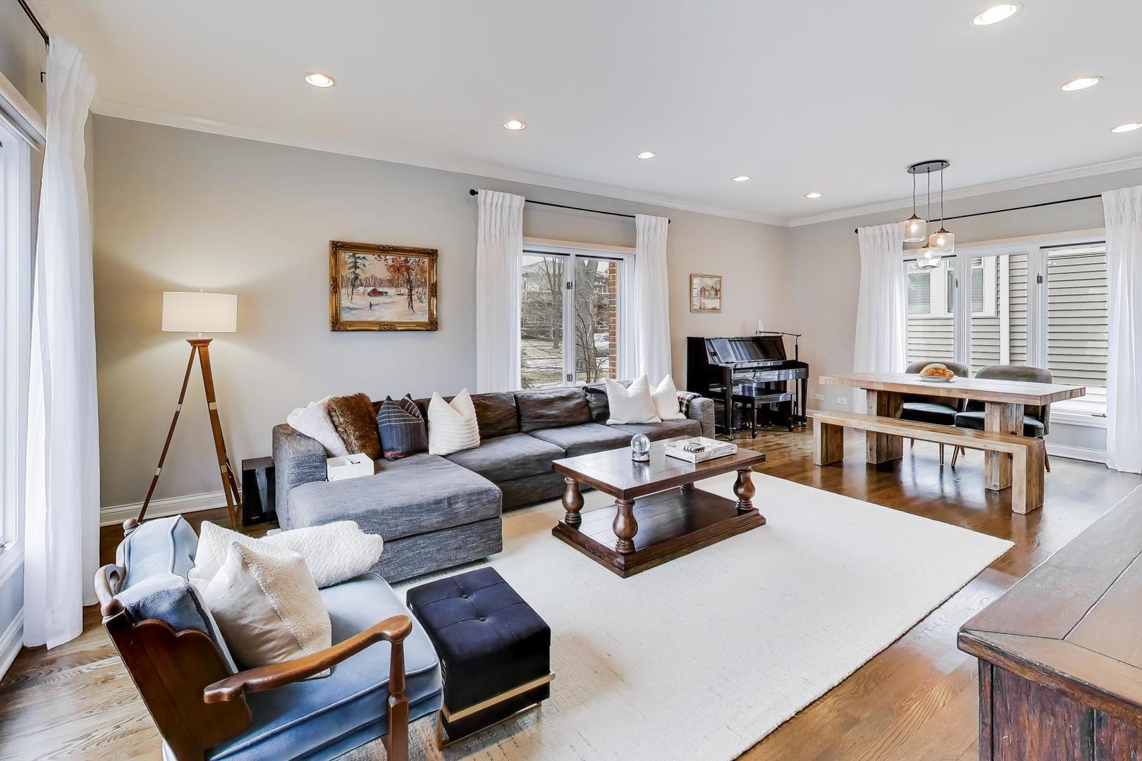 1029 Prairie Avenue, Park Ridge, IL 60068