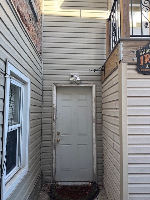 2823 S Troy Street, Chicago, IL 60623