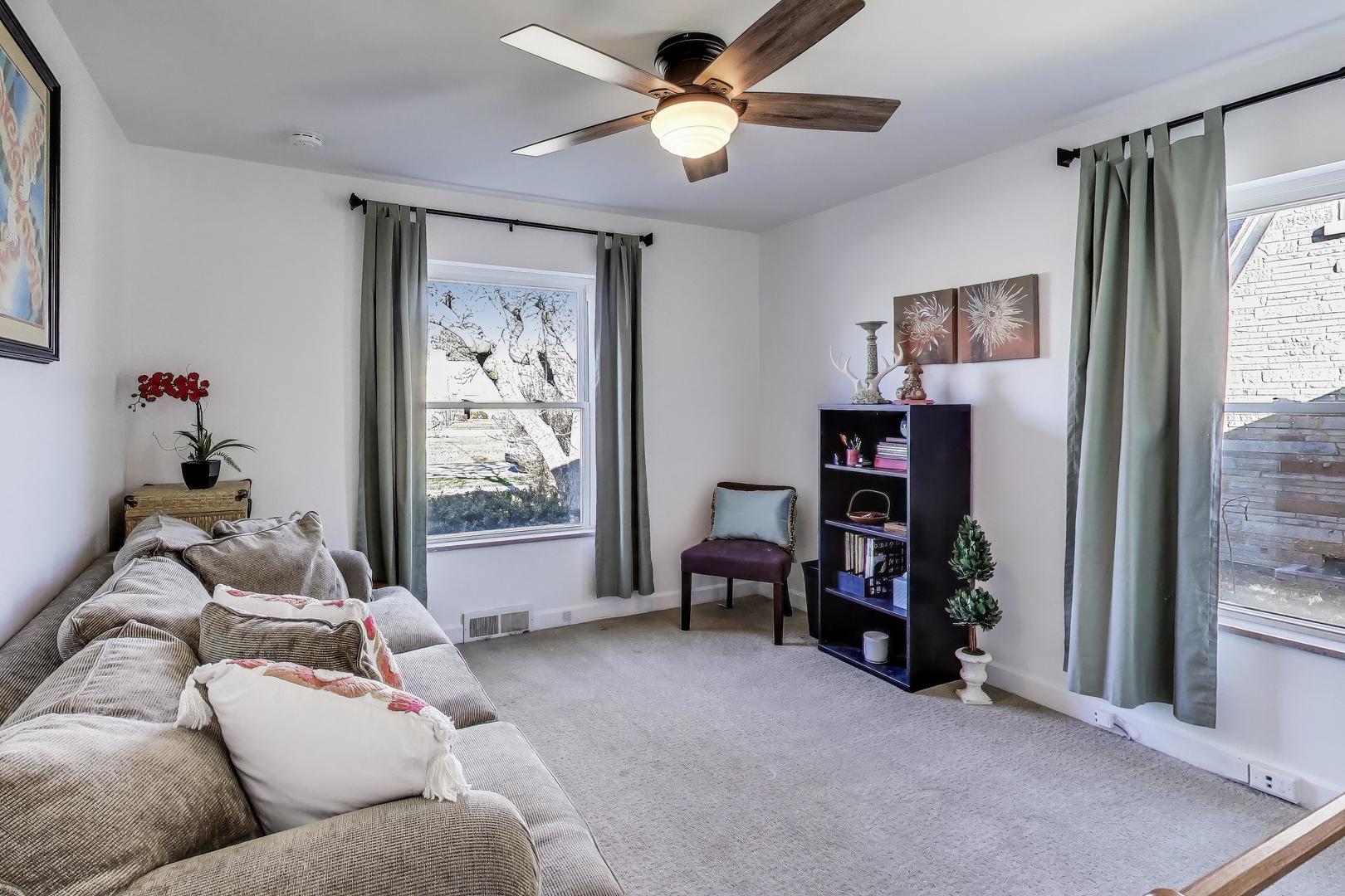 108 Beverly Place, Munster, IN 46321