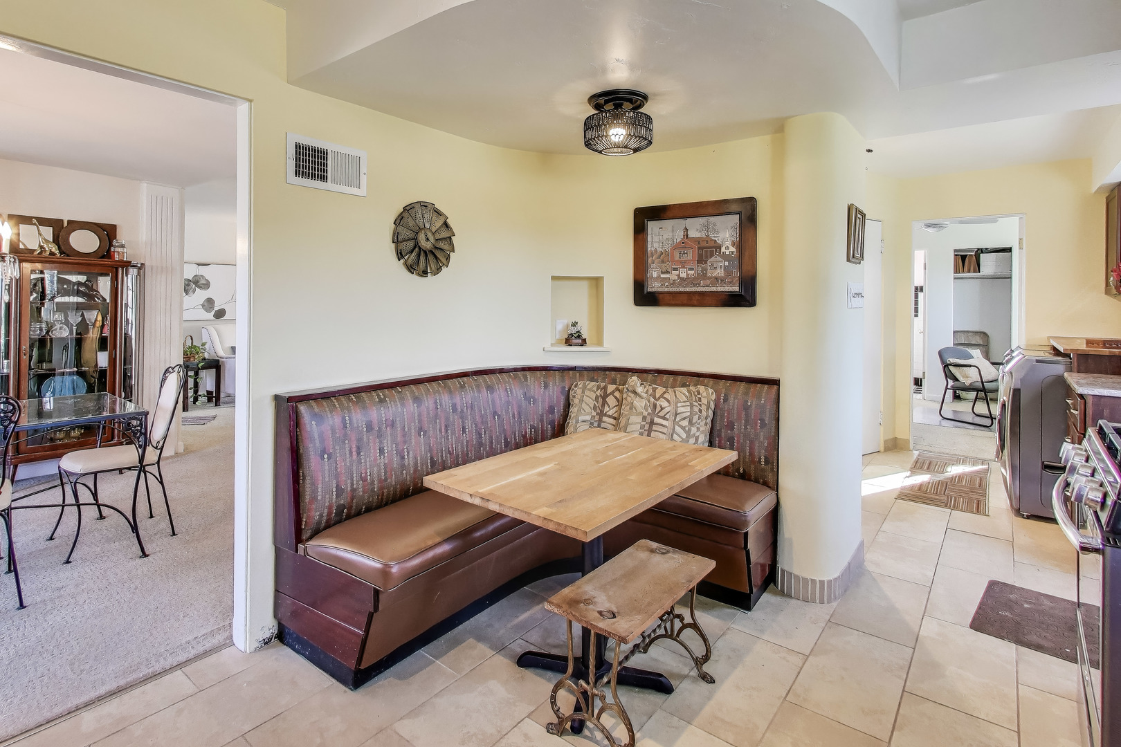 108 Beverly Place, Munster, IN 46321