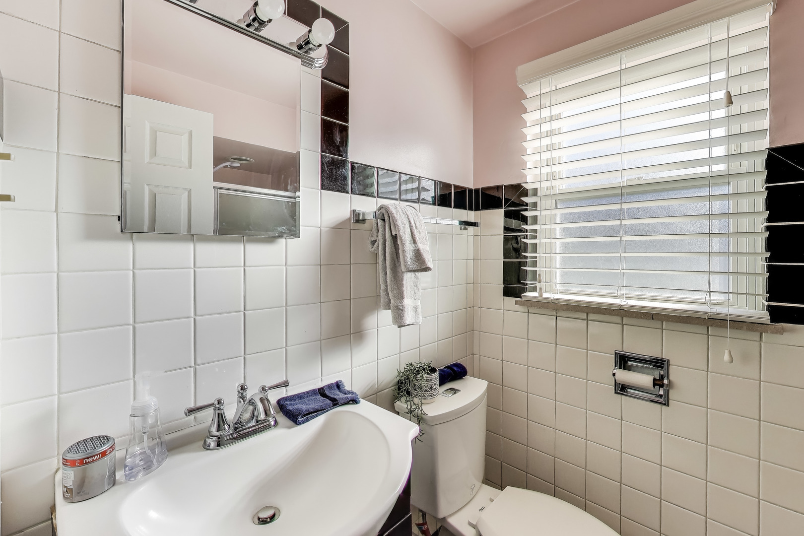 108 Beverly Place, Munster, IN 46321