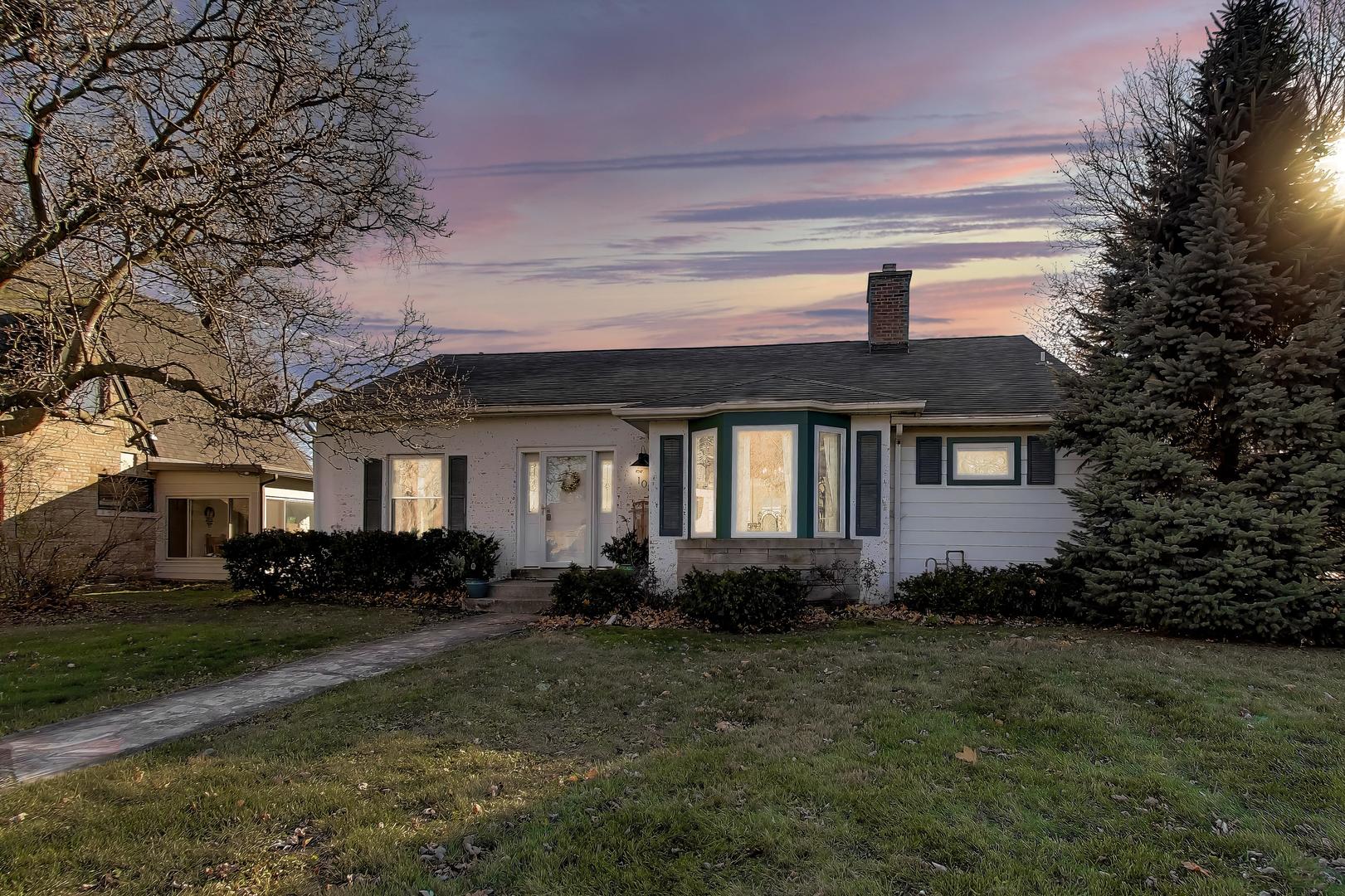 108 Beverly Place, Munster, IN 46321