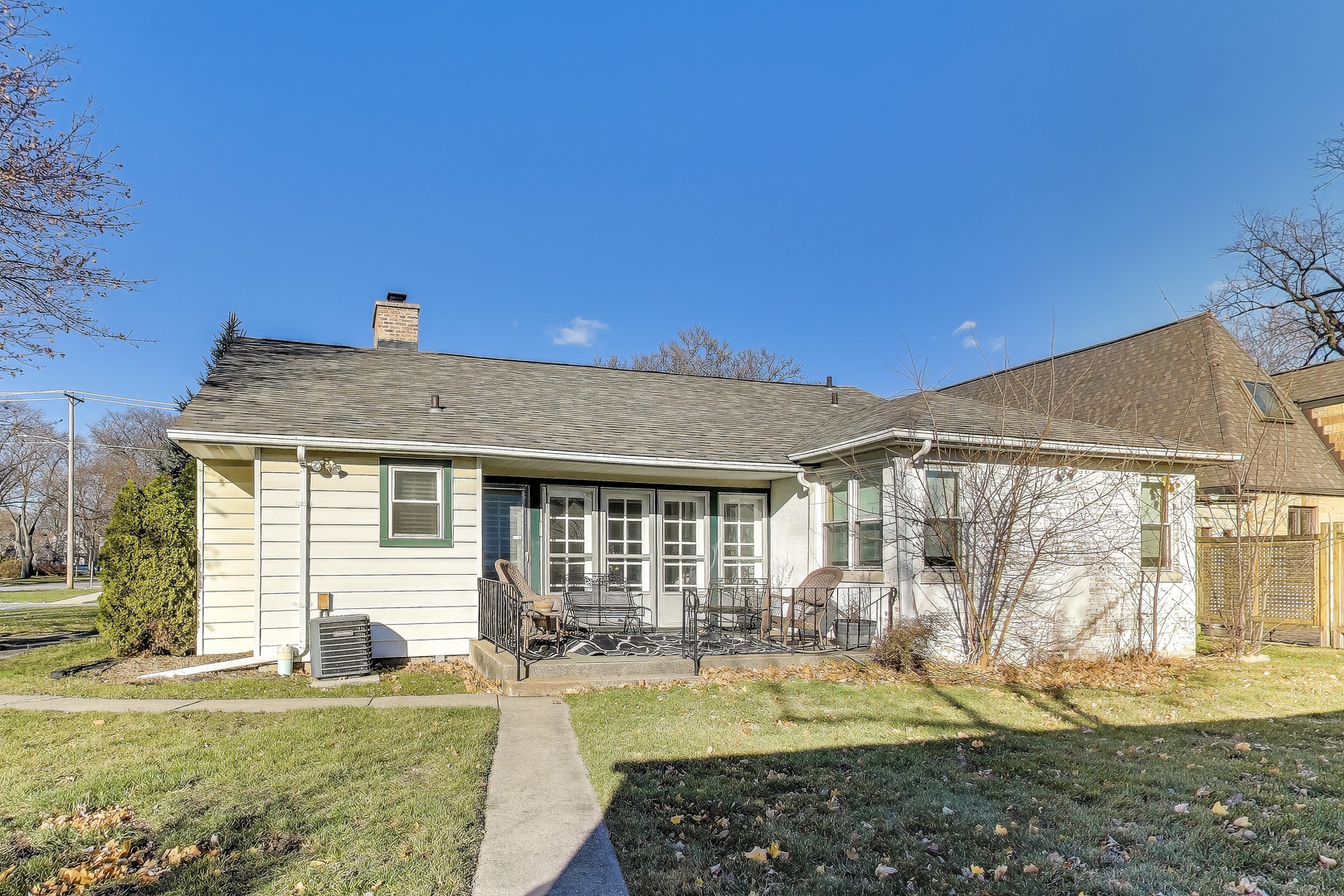 108 Beverly Place, Munster, IN 46321