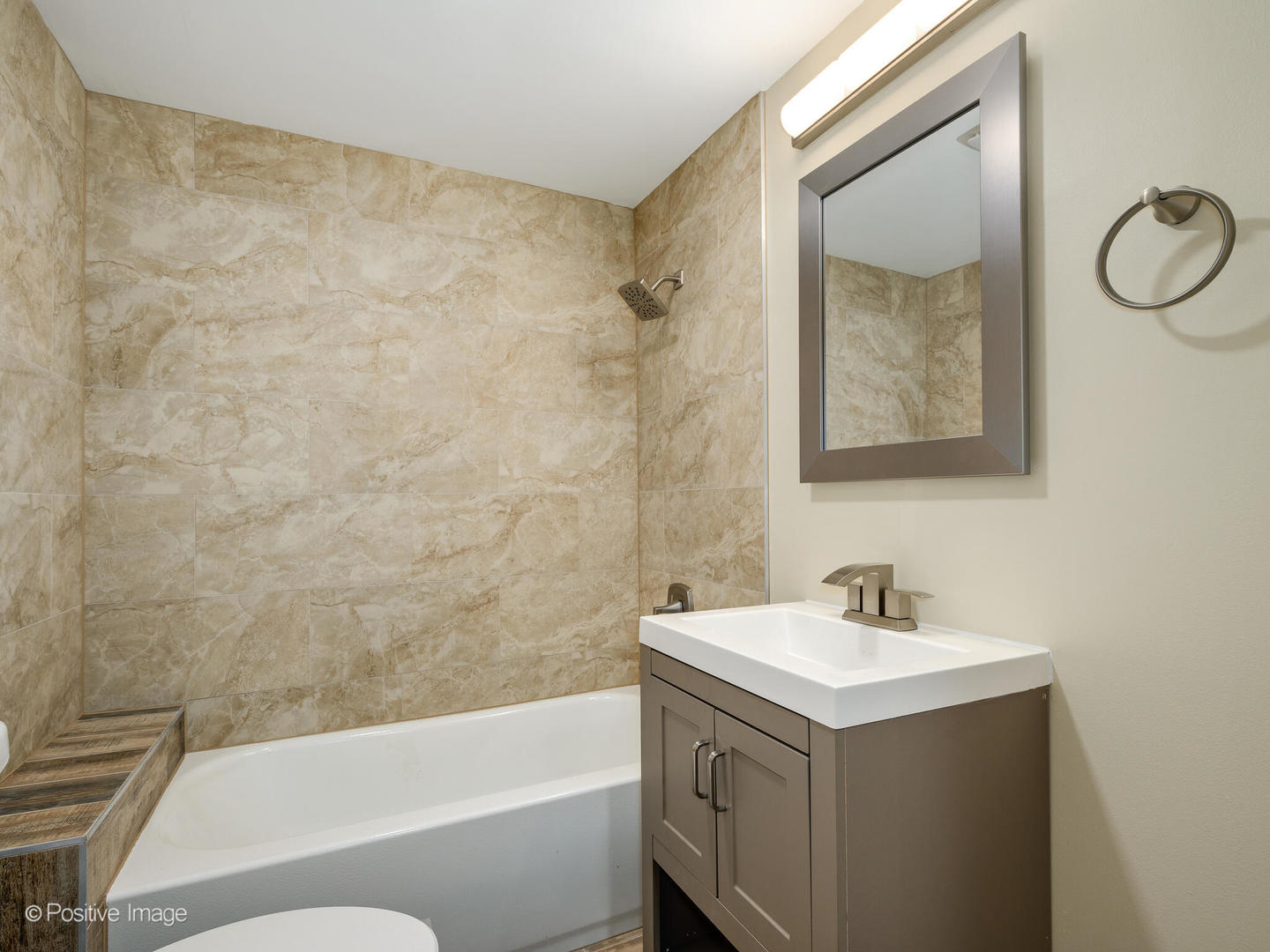 1720 N Tripp Avenue, Chicago, IL 60639