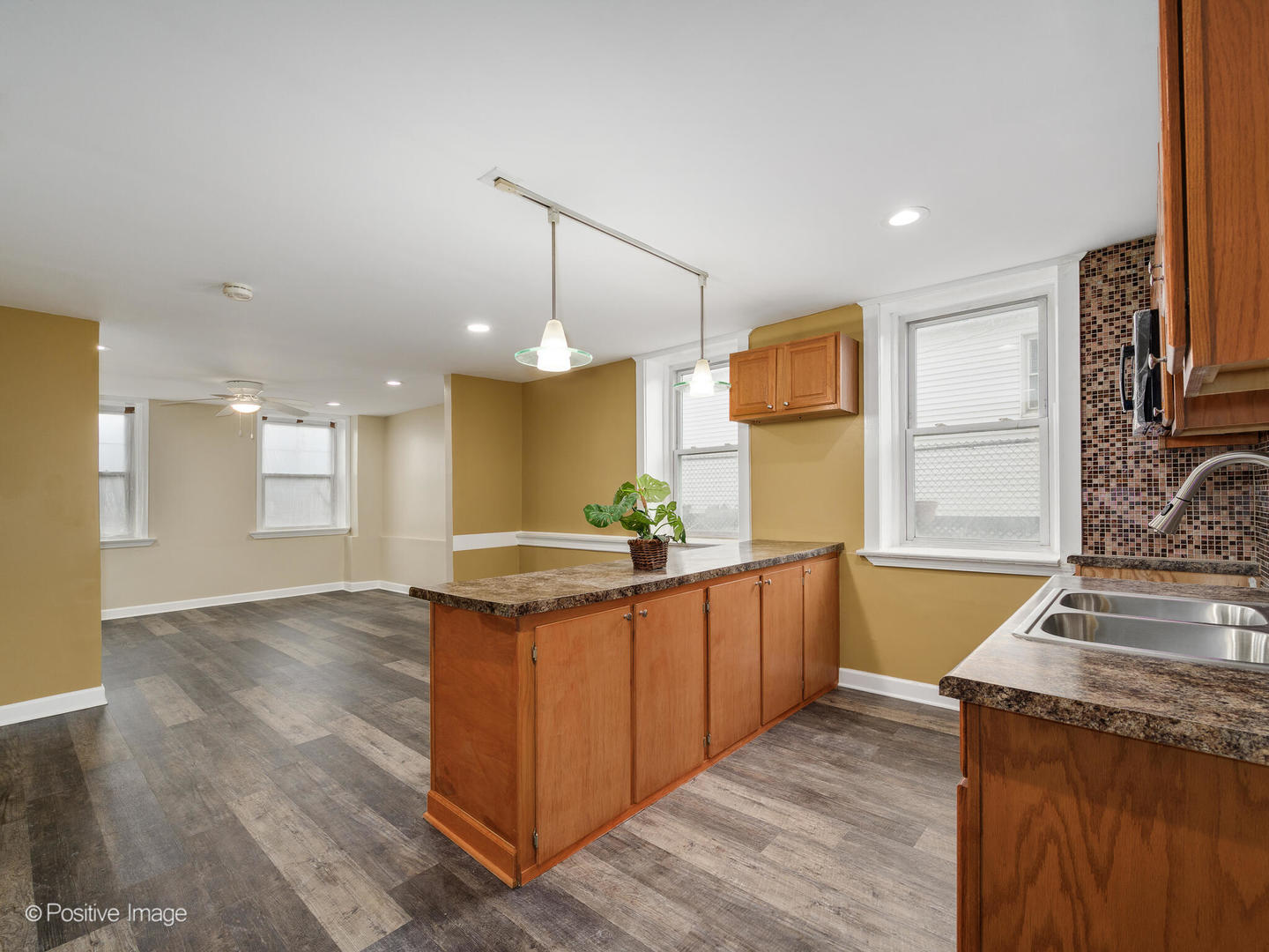 1720 N Tripp Avenue, Chicago, IL 60639