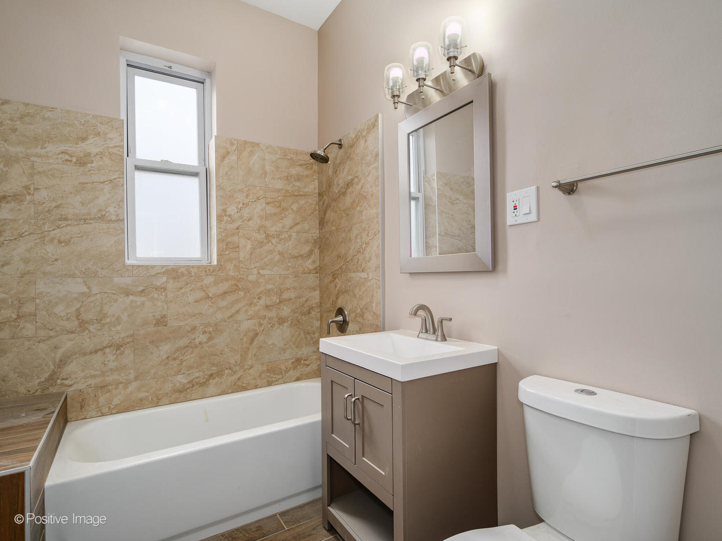 1720 N Tripp Avenue, Chicago, IL 60639