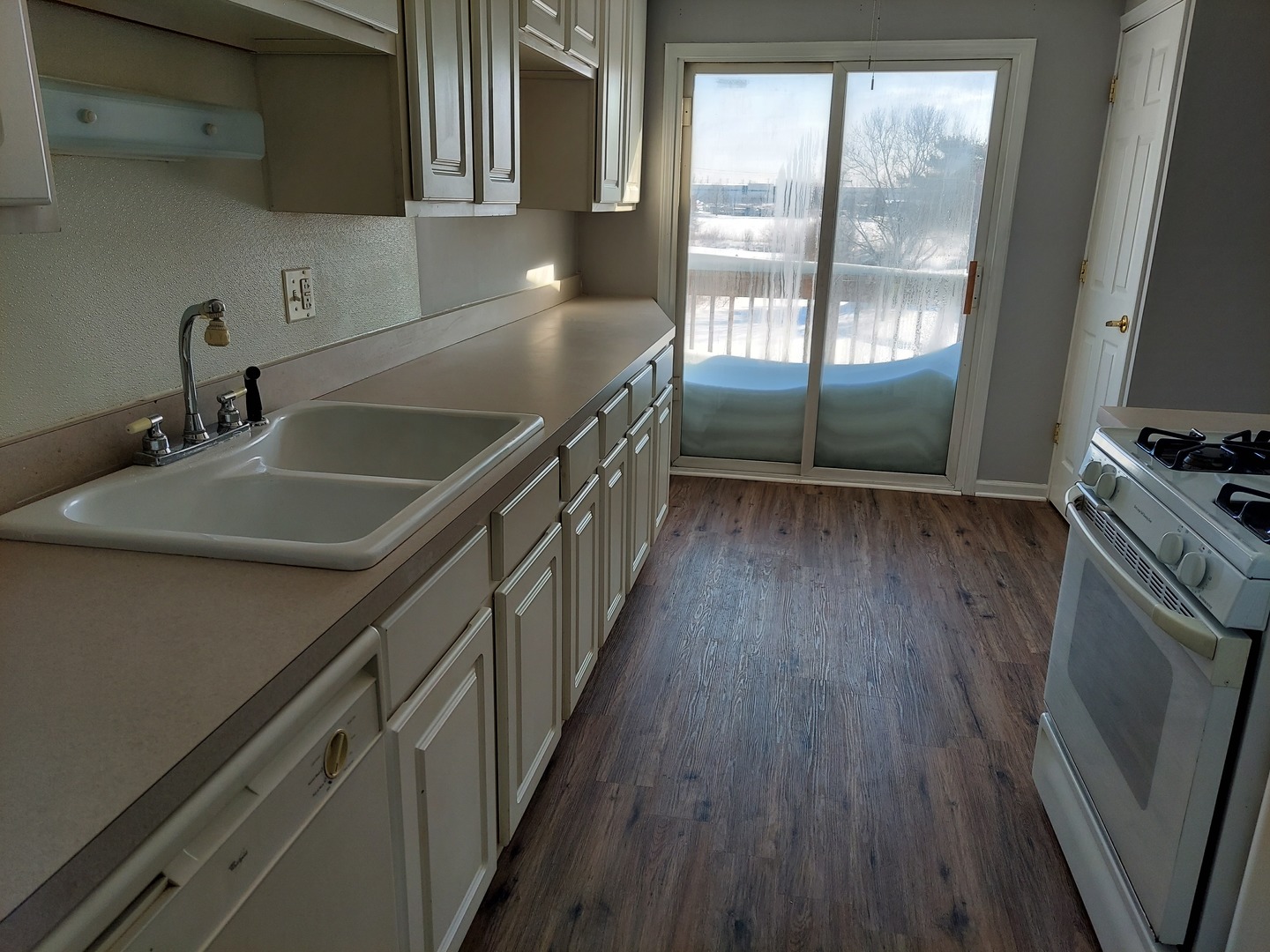 1997 Tall Oaks Drive #3A, Aurora, IL 60505