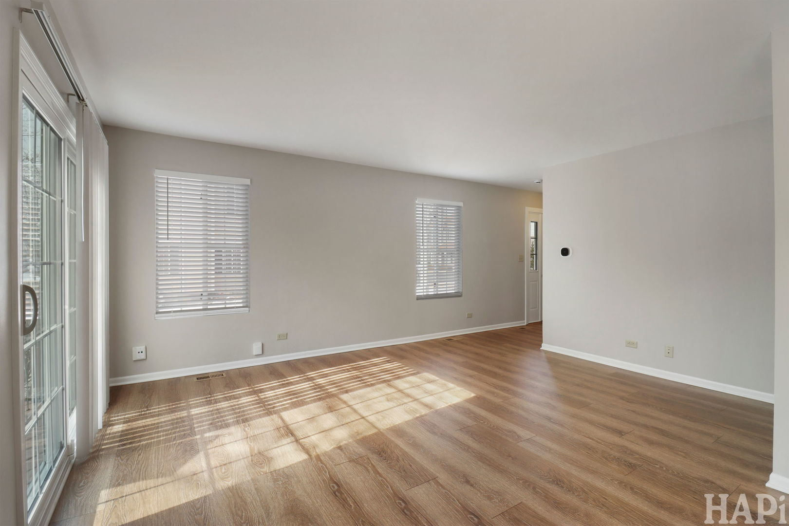 404 Lowell Drive #404, South Elgin, IL 60177