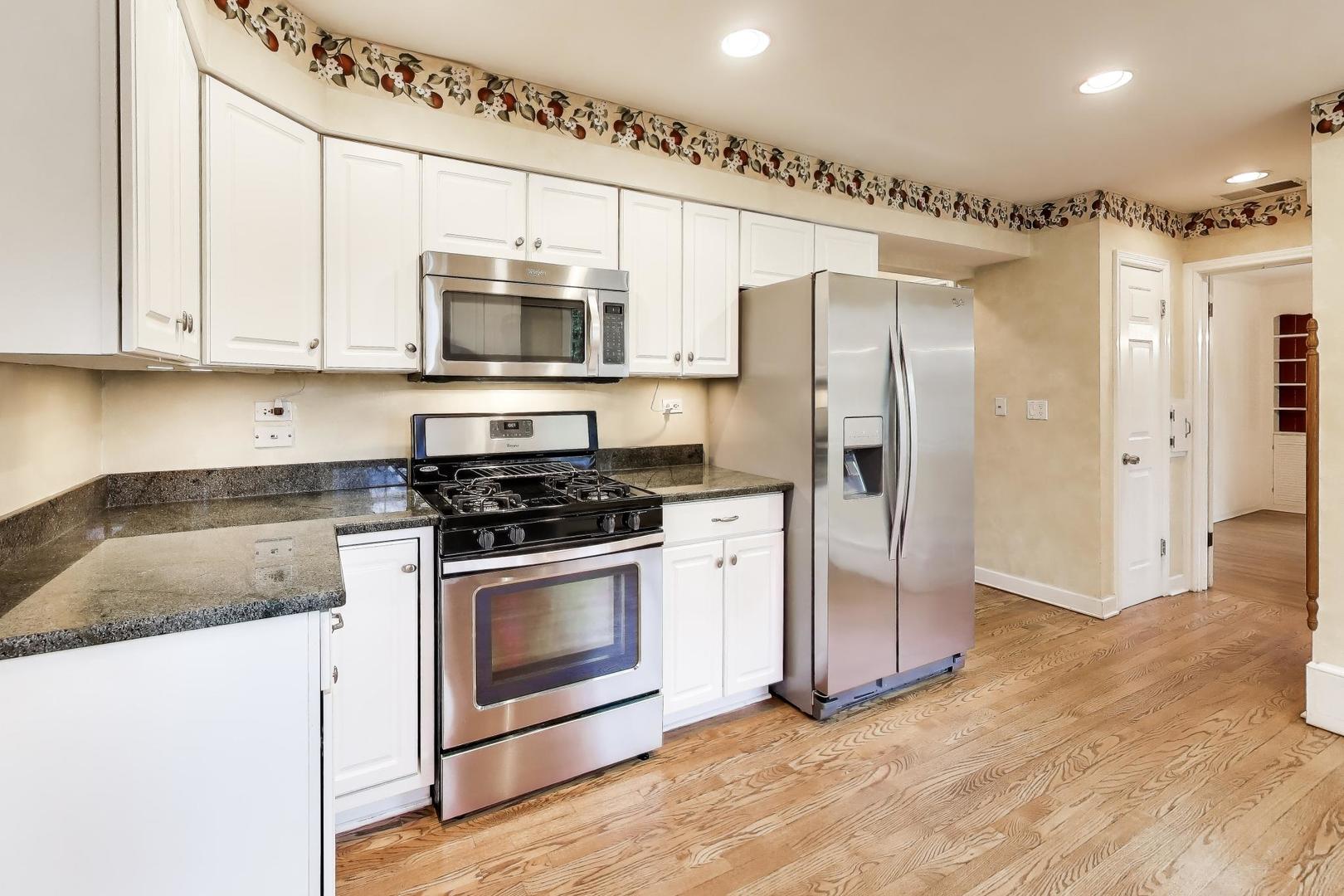 Arlington Heights, IL 60005