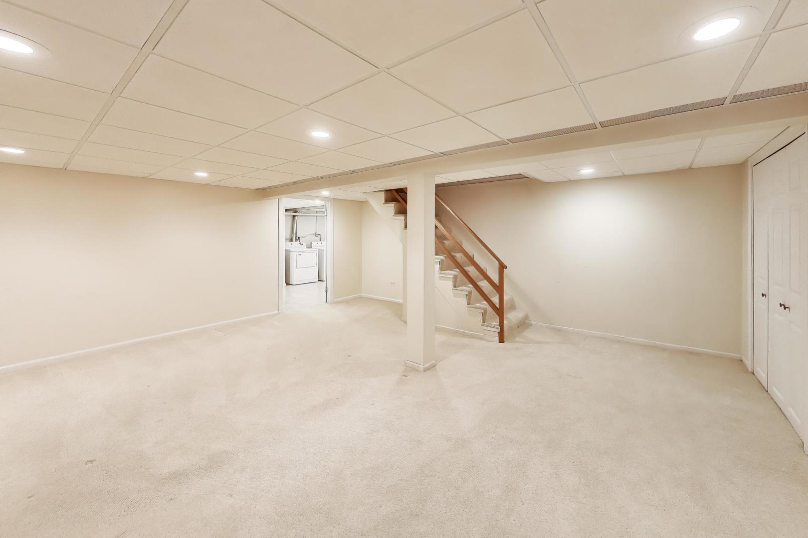 Arlington Heights, IL 60005