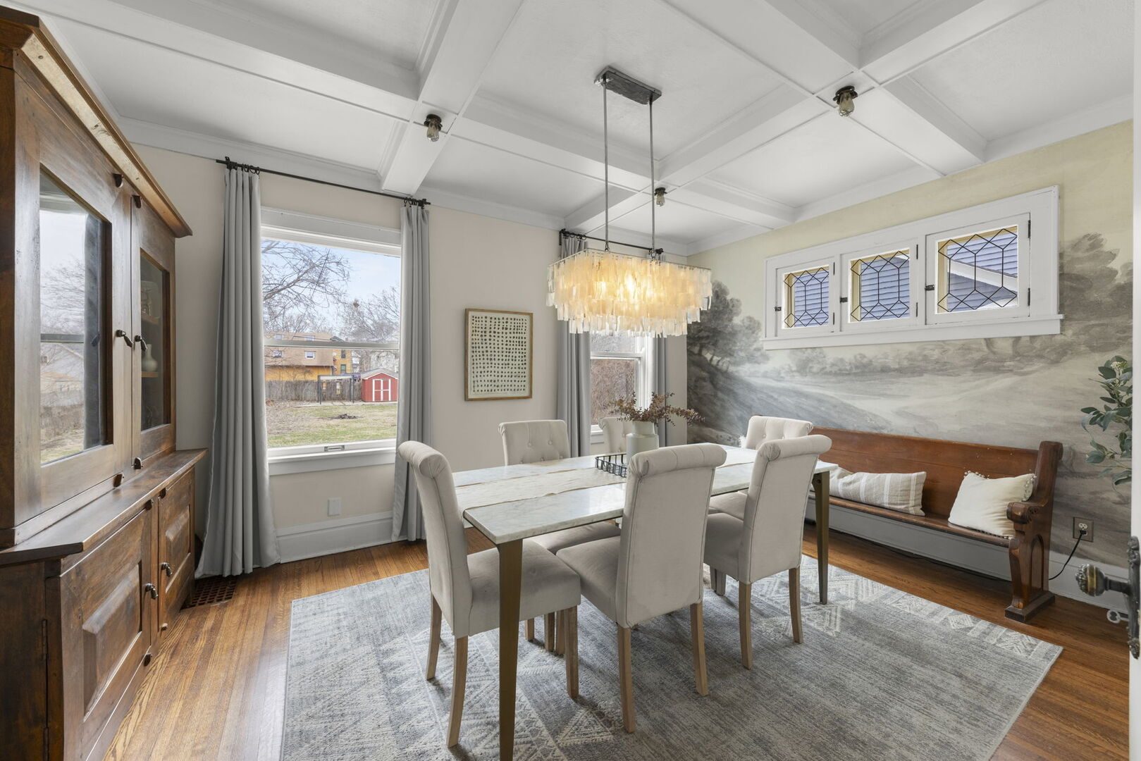 659 W Downer Place, Aurora, IL 60506