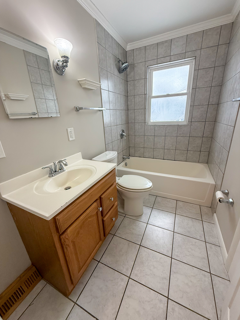 1039 S Pleasure Court, Aurora, IL 60506