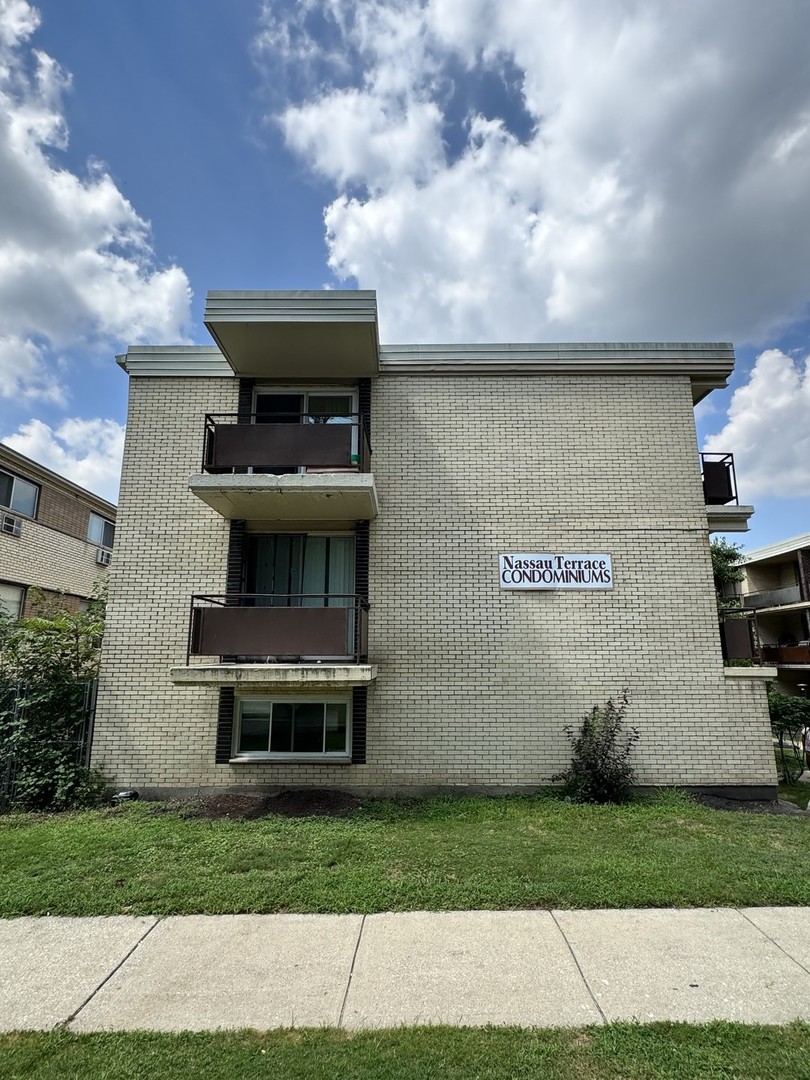 12548 Fairview Avenue #2A, Blue Island, IL 60406