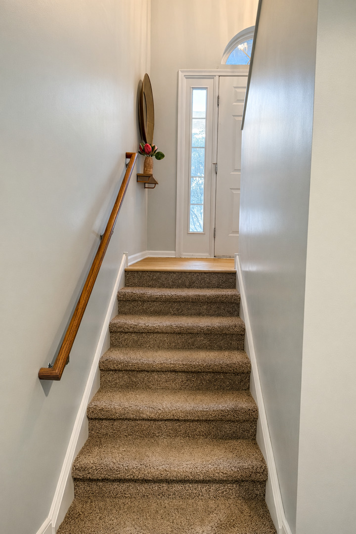 2303 Neubauer Circle, Lindenhurst, IL 60046