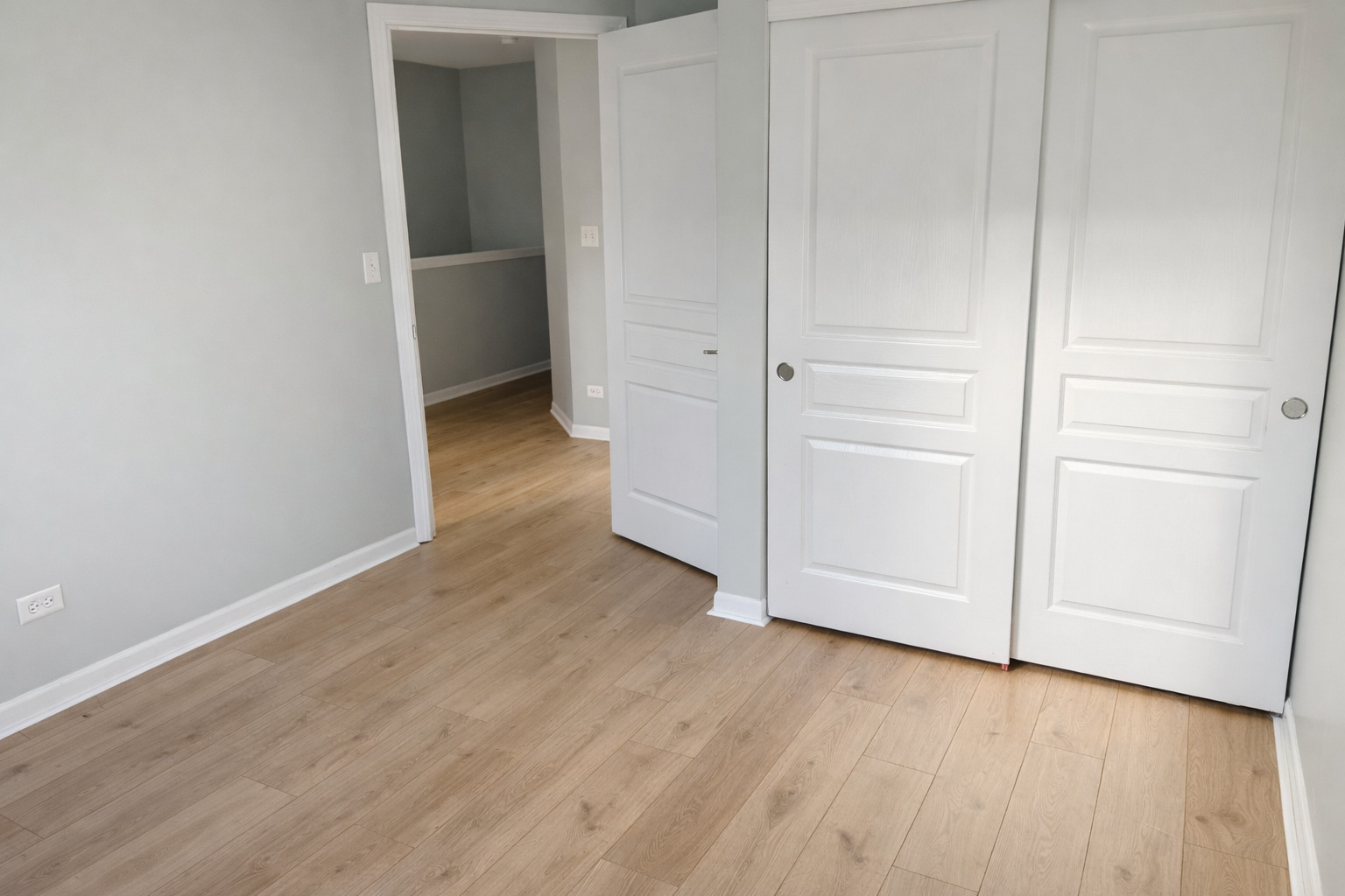 2303 Neubauer Circle, Lindenhurst, IL 60046