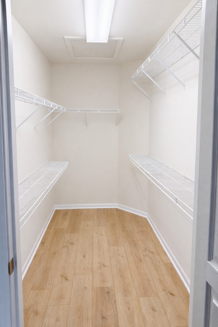 2303 Neubauer Circle, Lindenhurst, IL 60046