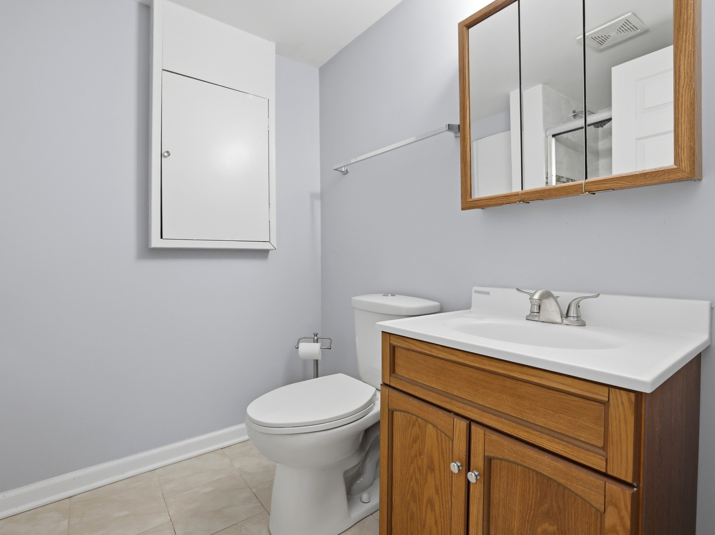 400 Country Lane, Streamwood, IL 60107