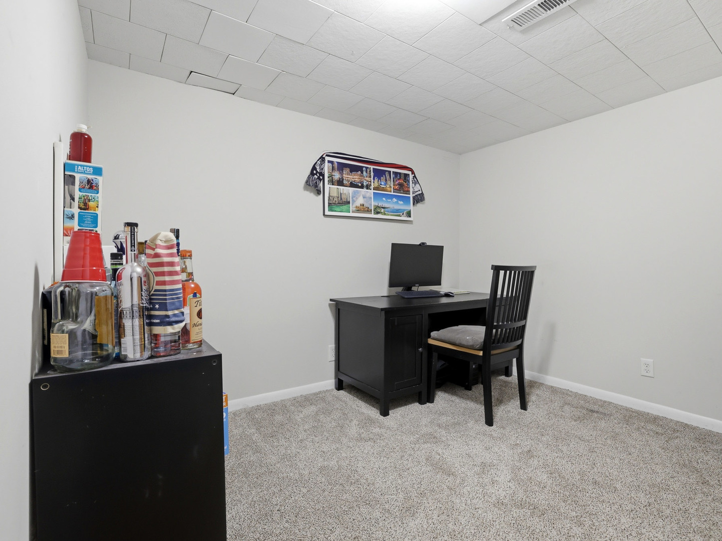 400 Country Lane, Streamwood, IL 60107