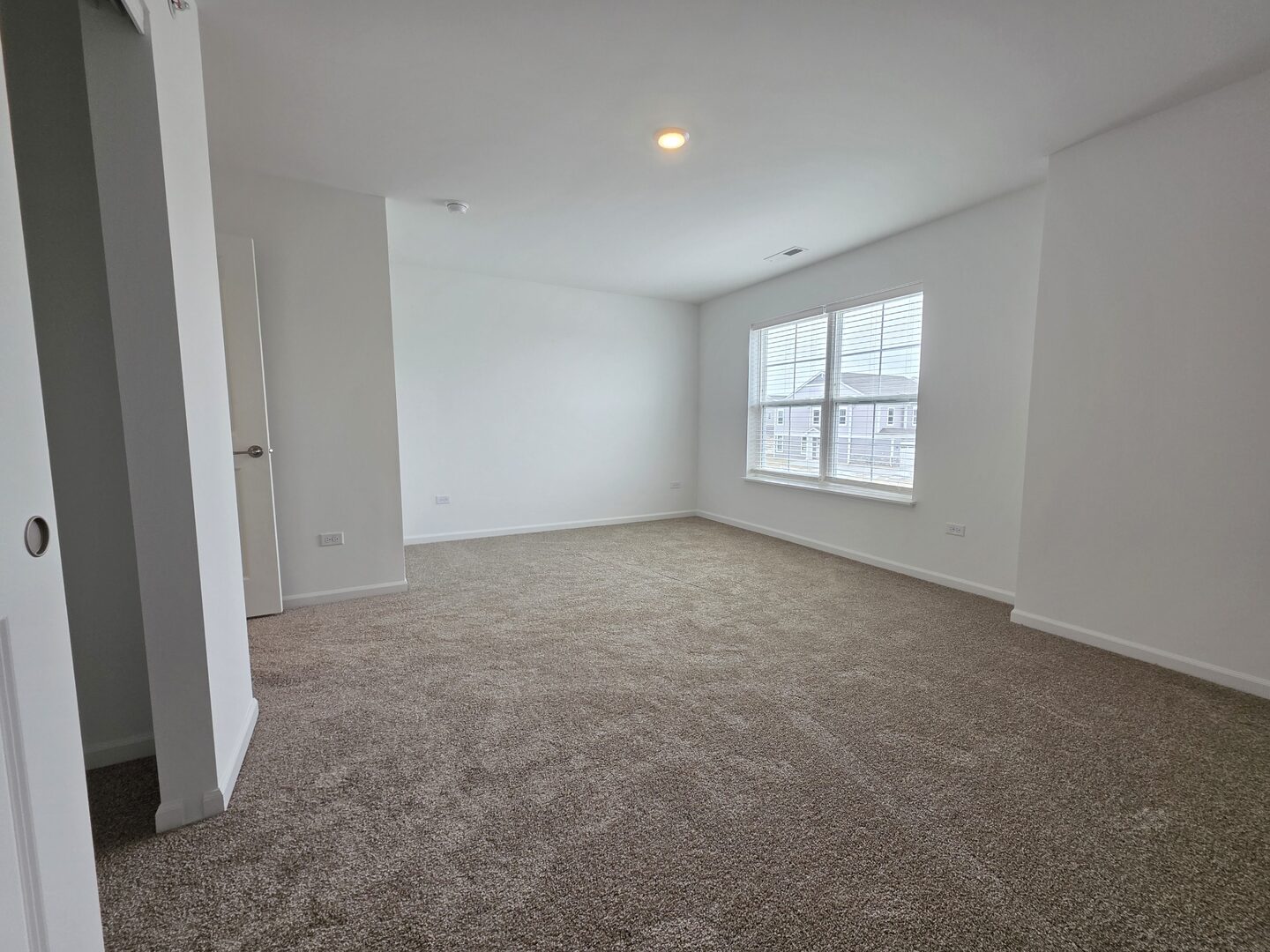 458 Hathaway Lane, Oswego, IL 60543