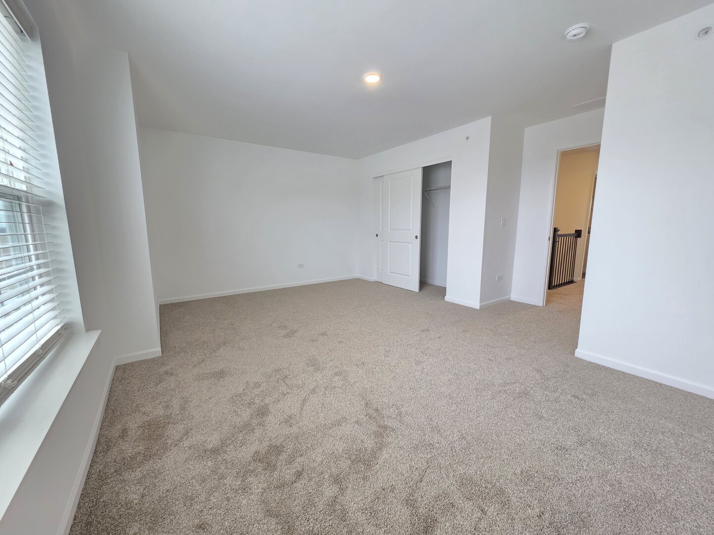 458 Hathaway Lane, Oswego, IL 60543