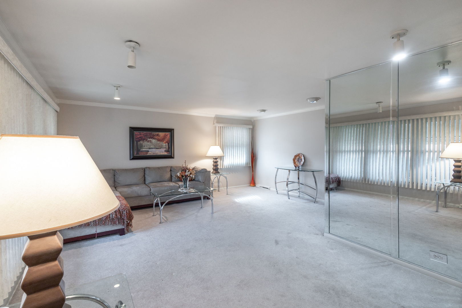 18842 Castle Road, Homewood, IL 60430