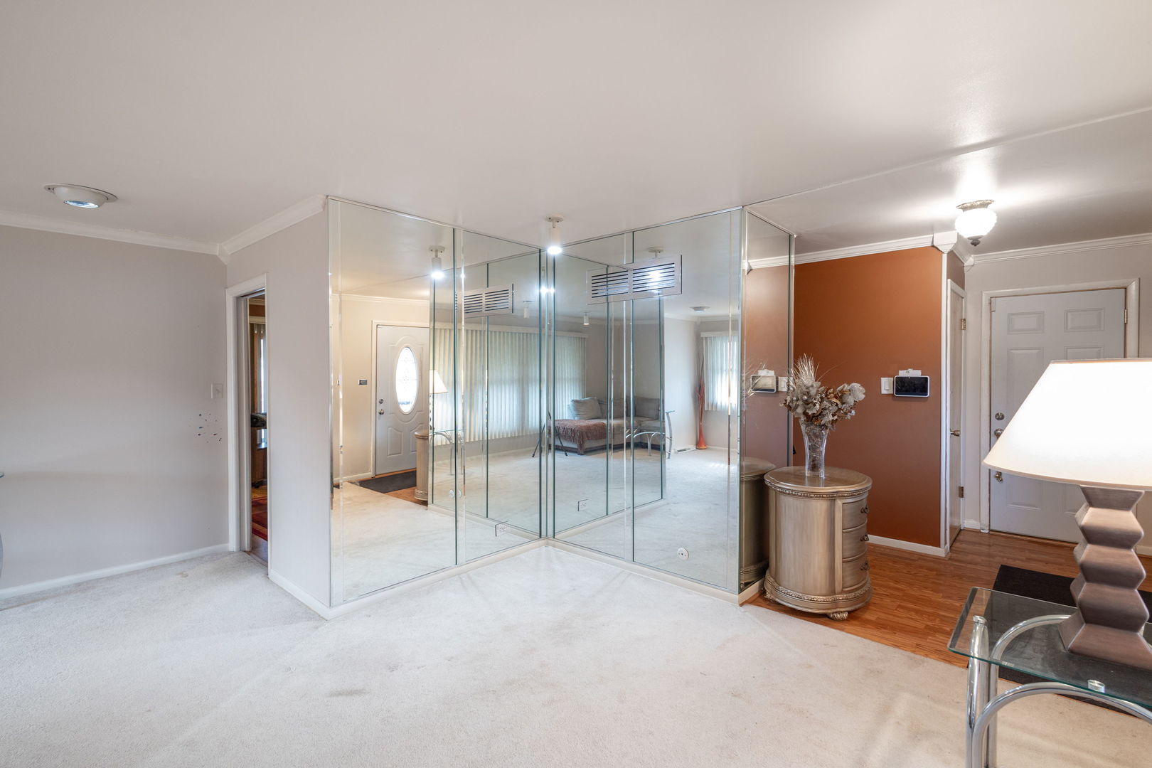 18842 Castle Road, Homewood, IL 60430