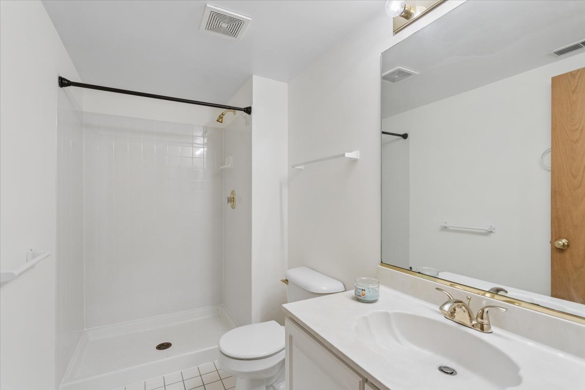 1449 Whitespire Court, Naperville, IL 60565