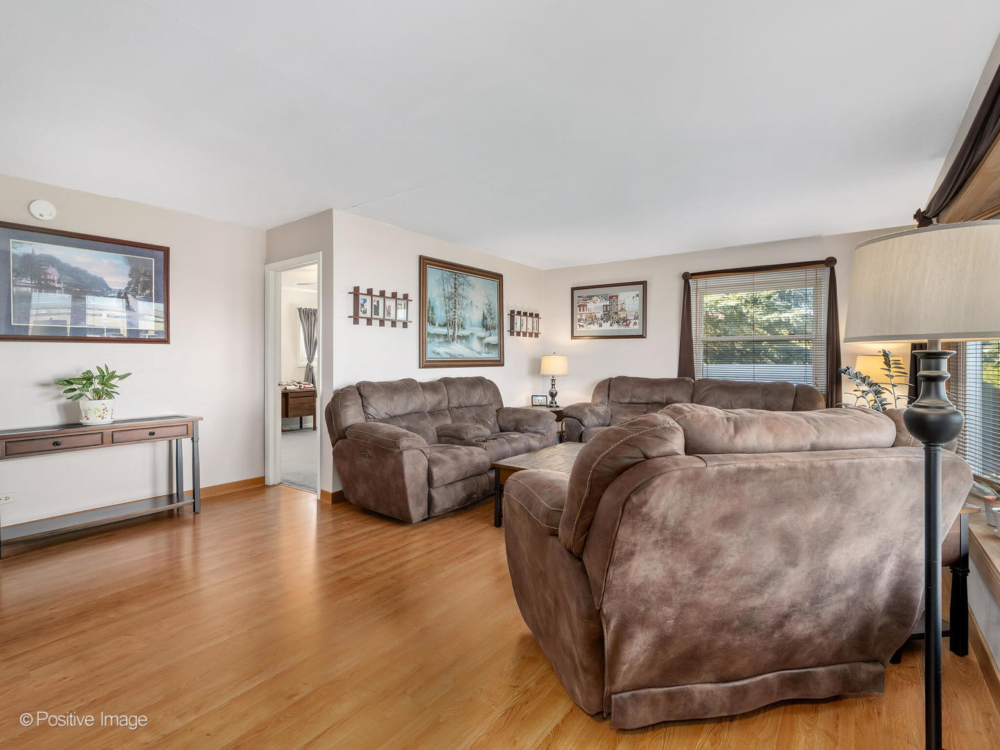 1606 Glen Ellyn Road, Glendale Heights, IL 60139