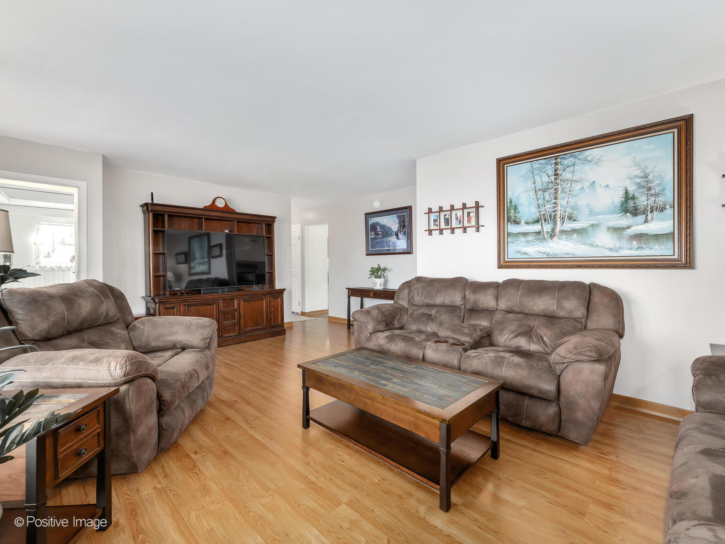 1606 Glen Ellyn Road, Glendale Heights, IL 60139