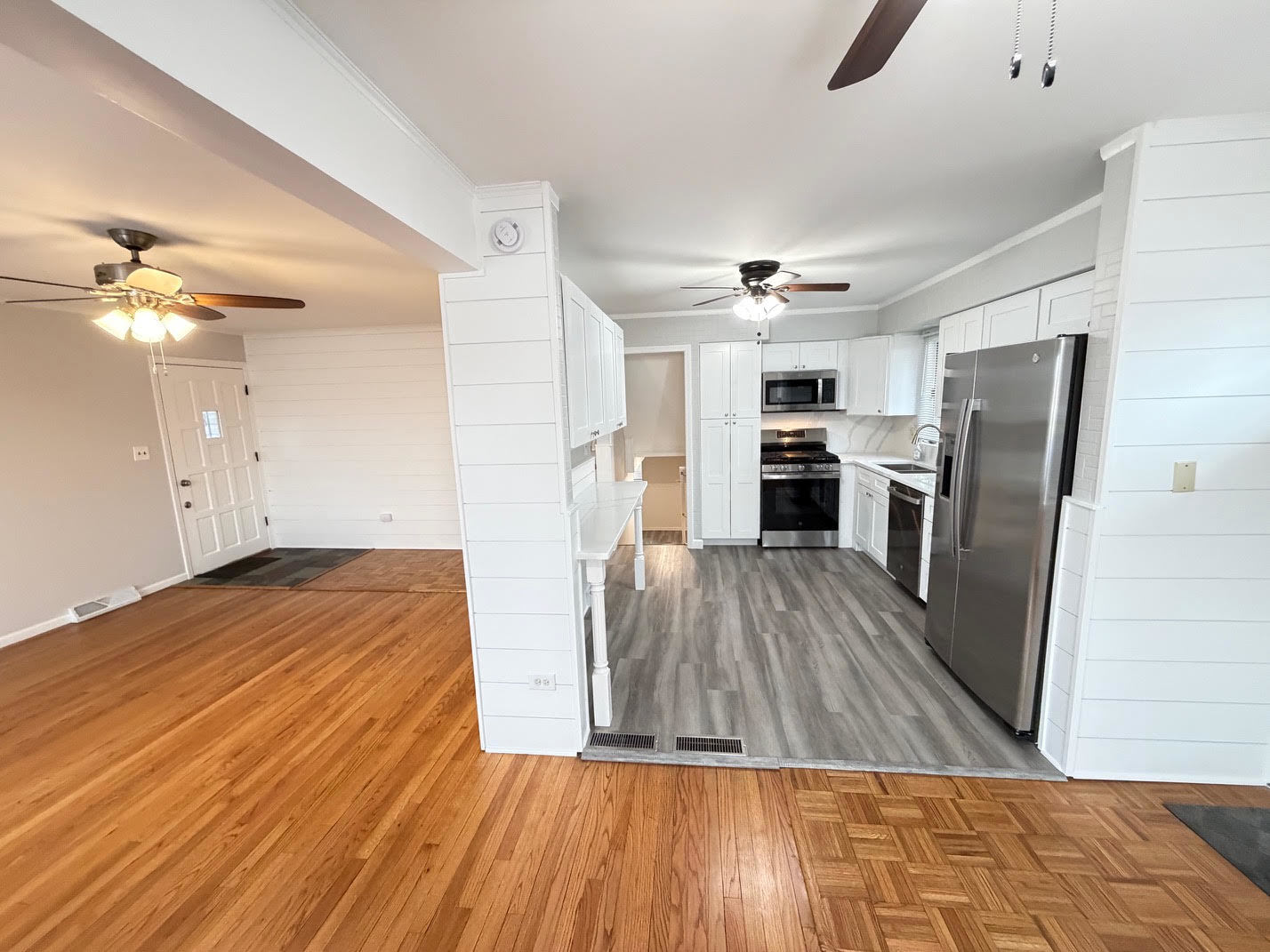 4018 N Cass Avenue, Westmont, IL 60559