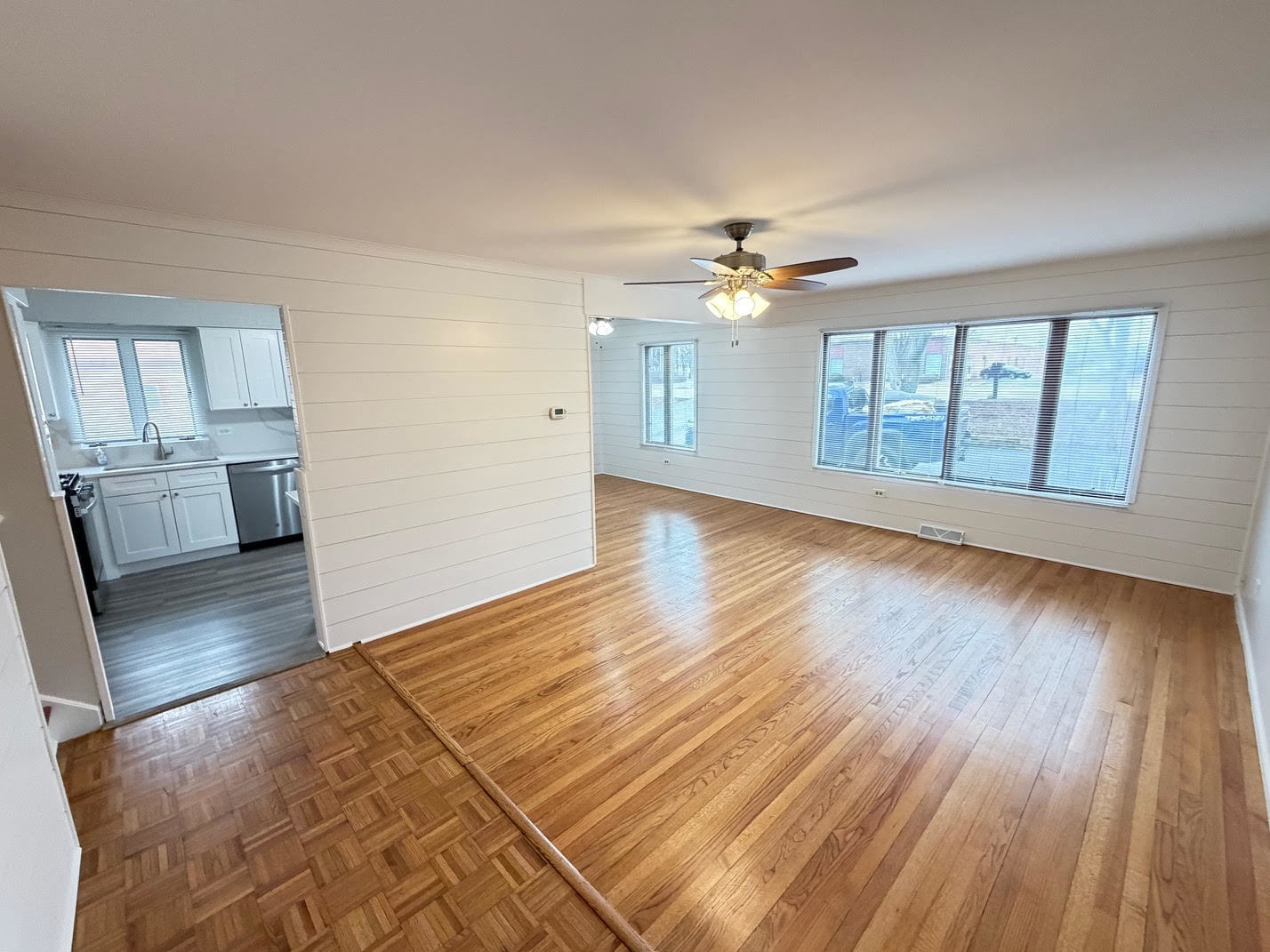 4018 N Cass Avenue, Westmont, IL 60559