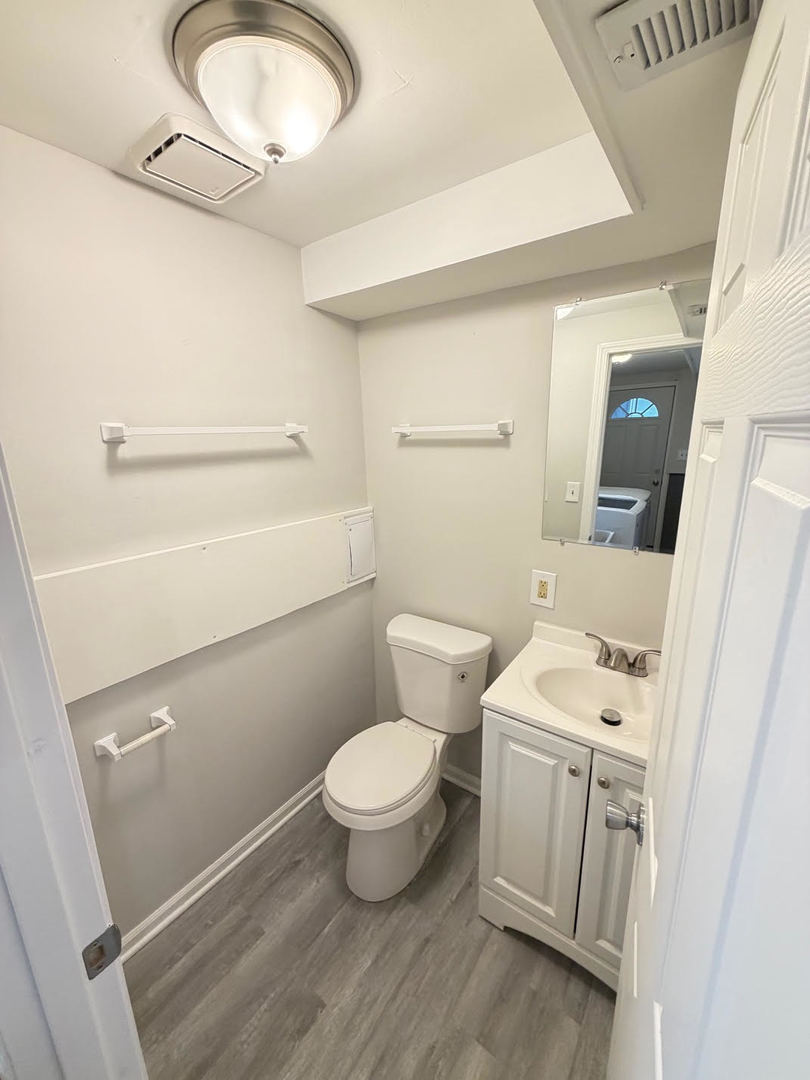 4018 N Cass Avenue, Westmont, IL 60559