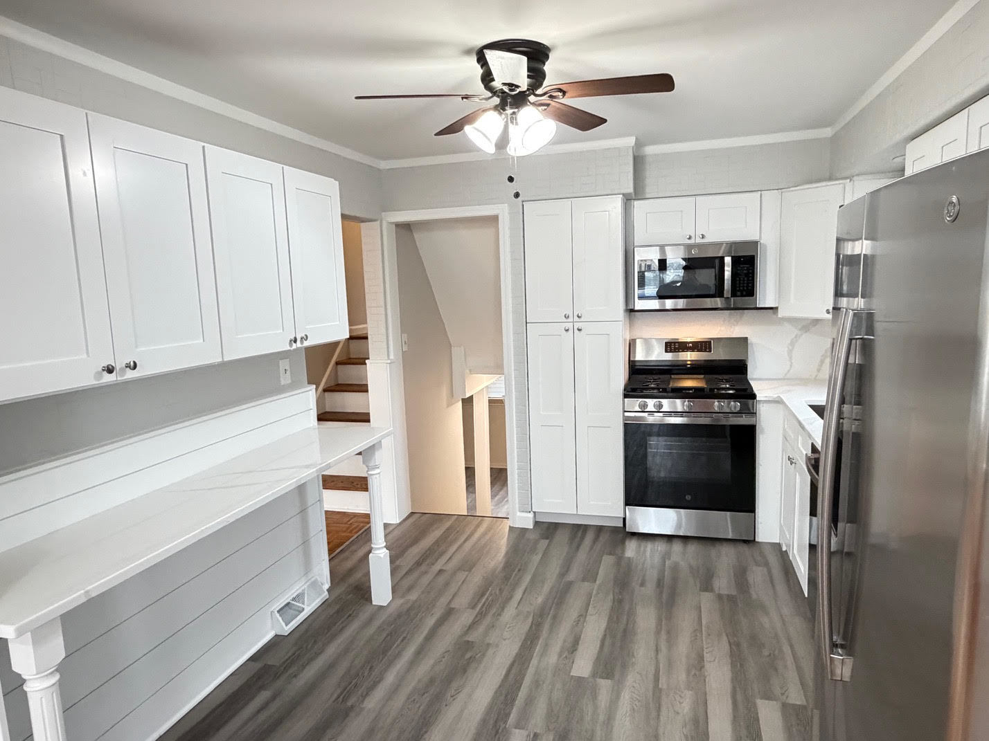 4018 N Cass Avenue, Westmont, IL 60559