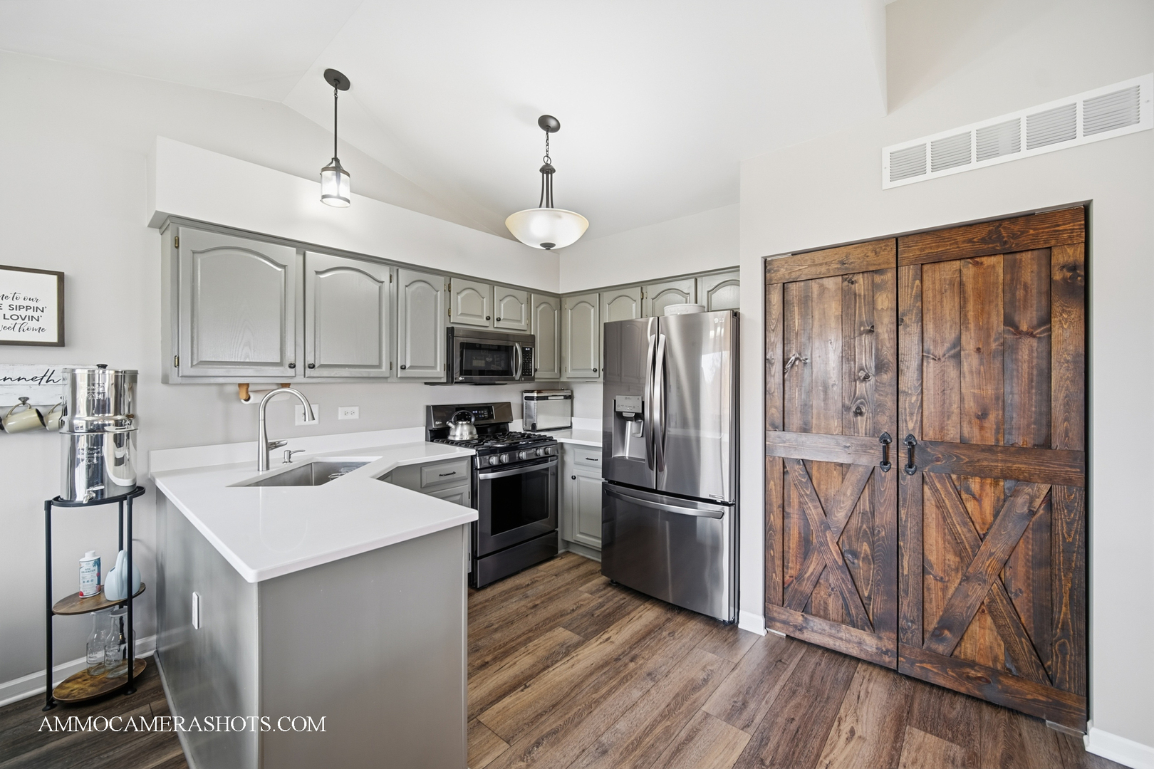 57 Seton Creek Drive, Oswego, IL 60543