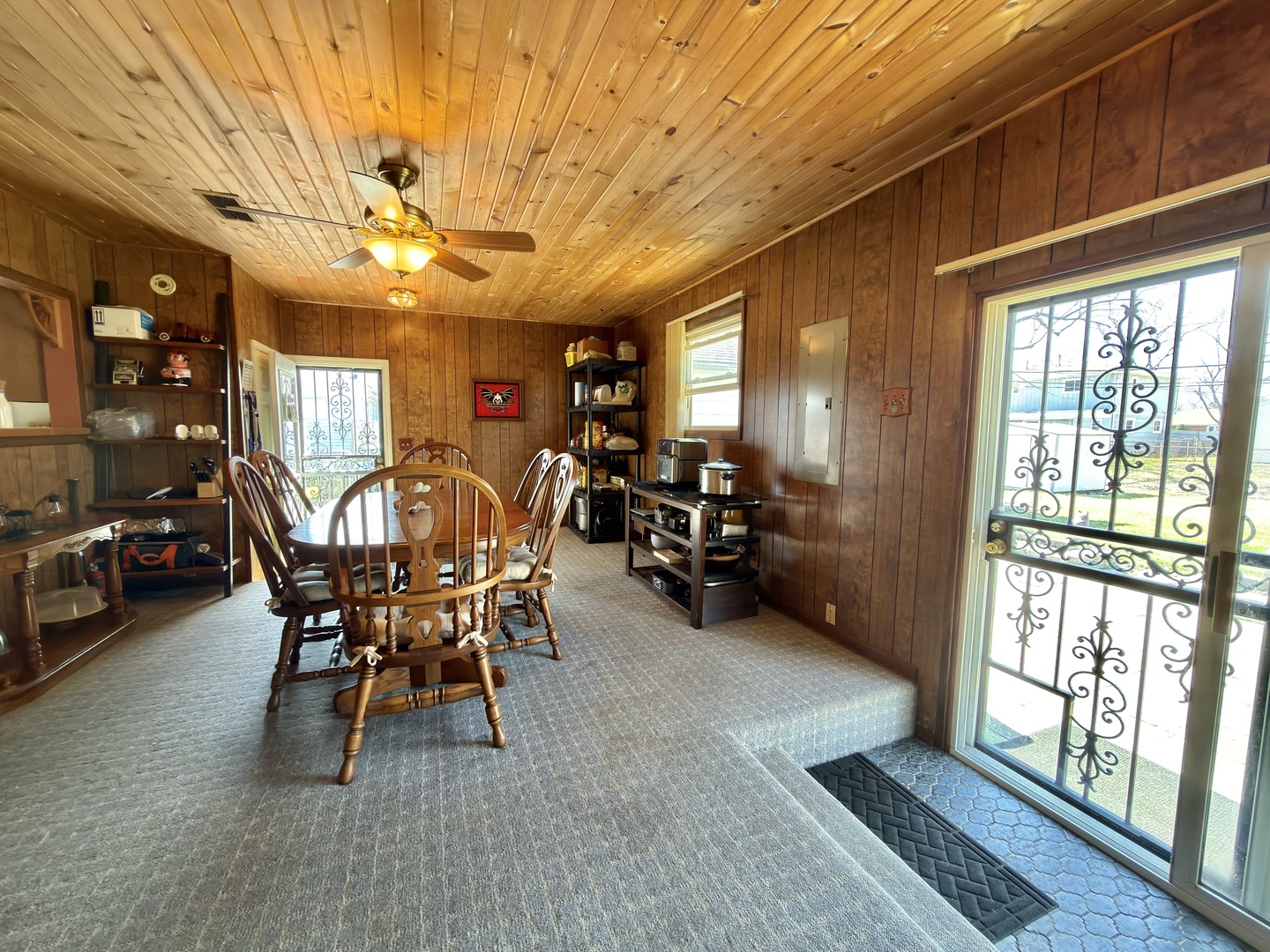 8014 S 83rd Court, Justice, IL 60458